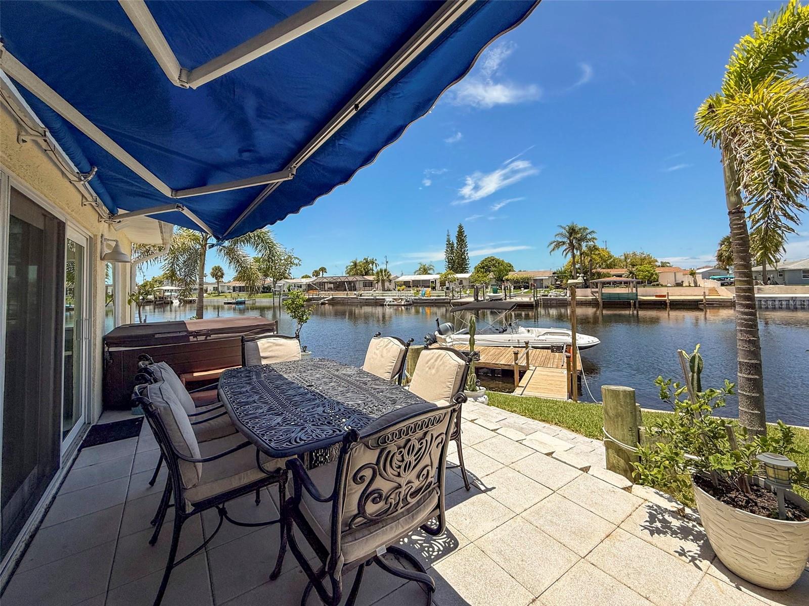 Listing photo id 43 for 12817 2nd Isle