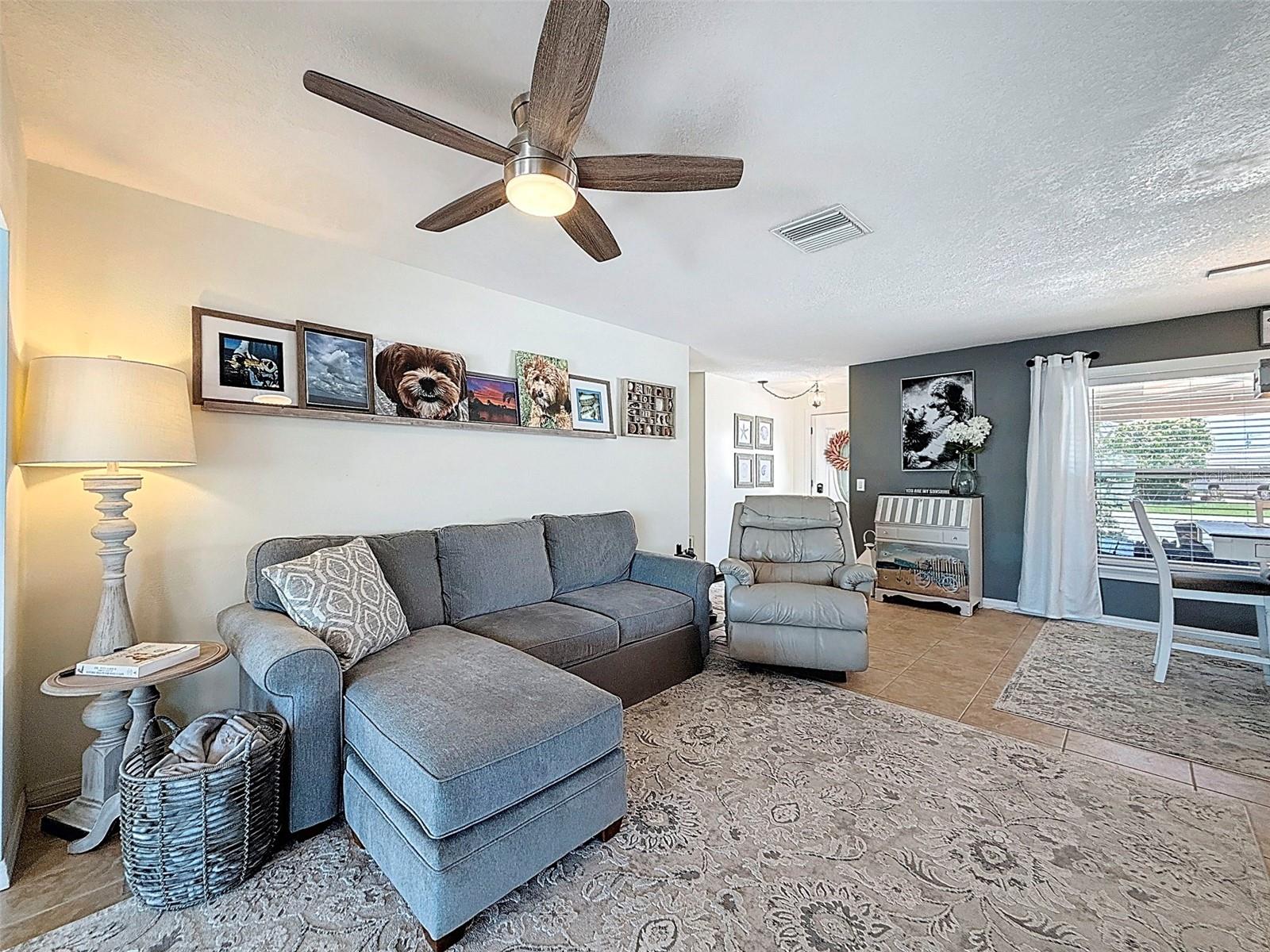 Listing photo id 6 for 12817 2nd Isle