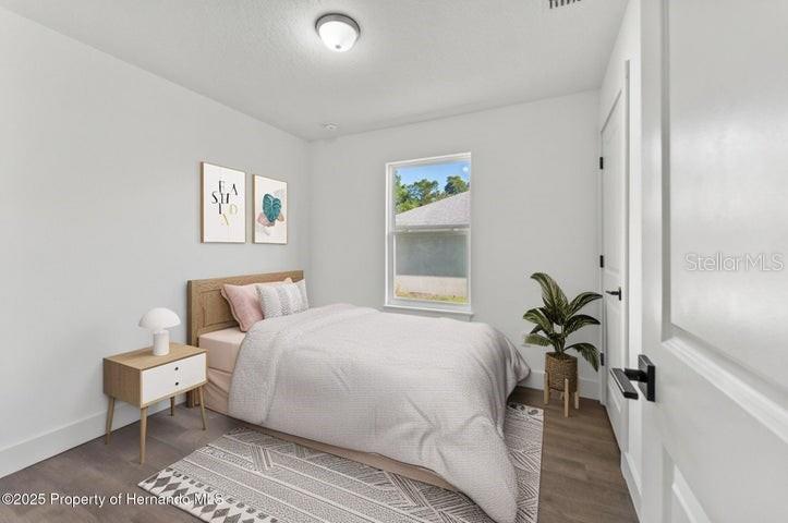 Image 17 of 27 For 8980 Long Lake Avenue