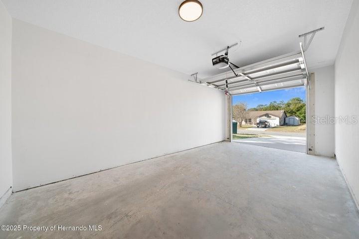 Image 26 of 27 For 8980 Long Lake Avenue