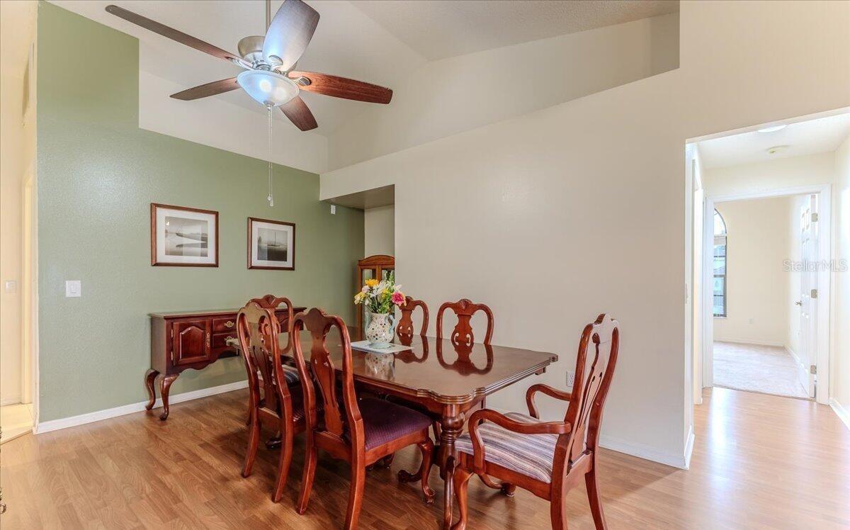 Image 12 of 45 For 11409 Deercroft Court