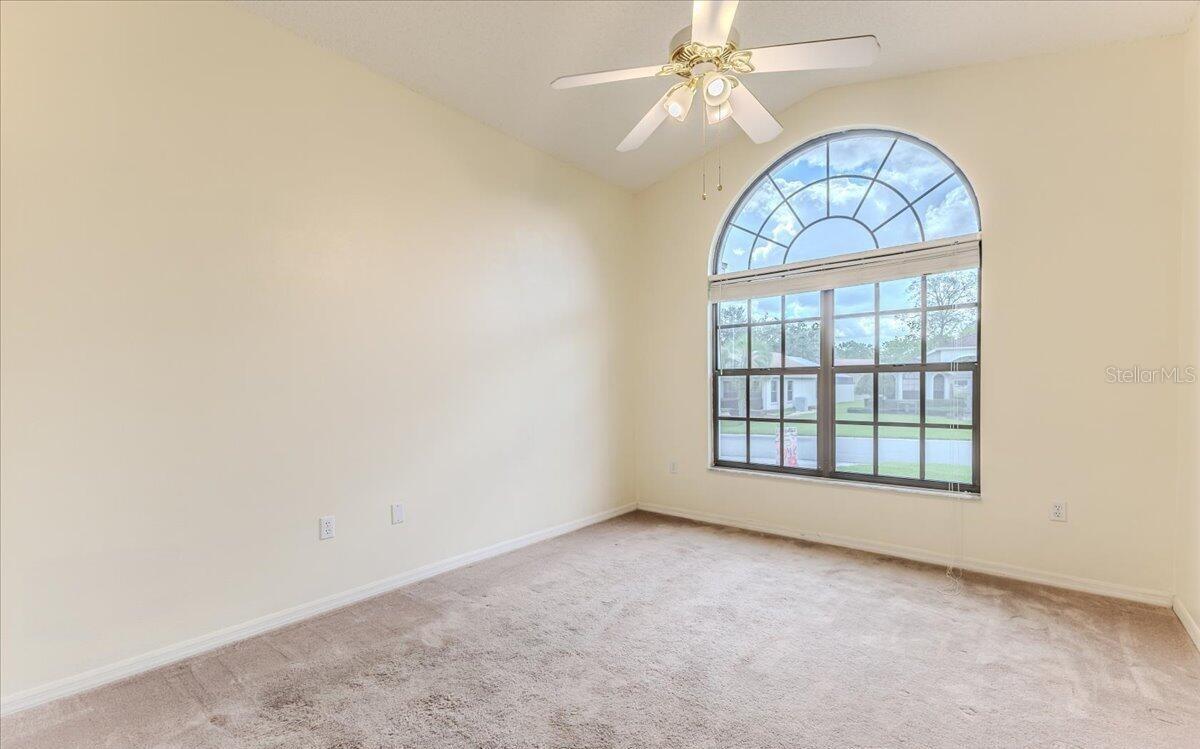 Image 13 of 45 For 11409 Deercroft Court