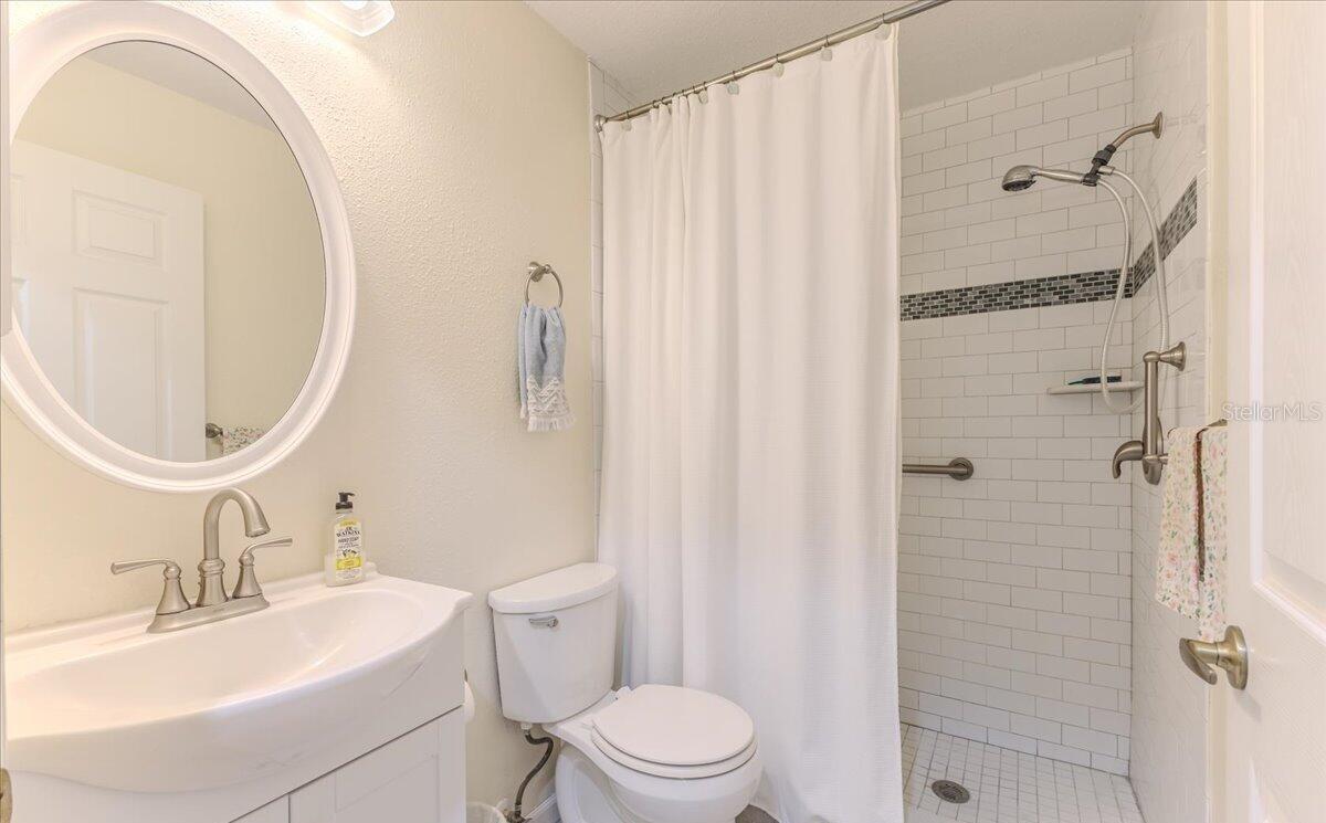 Image 15 of 45 For 11409 Deercroft Court