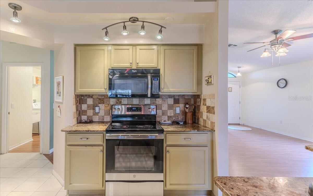 Image 26 of 45 For 11409 Deercroft Court