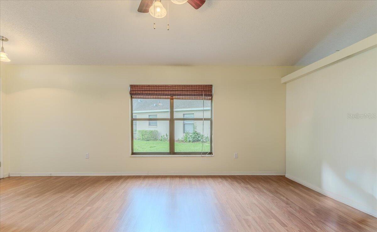 Image 9 of 45 For 11409 Deercroft Court