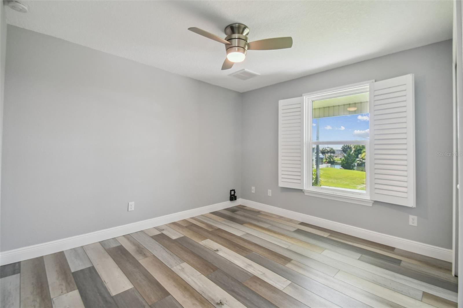 Image 14 of 39 For 3416 Fernleaf Drive