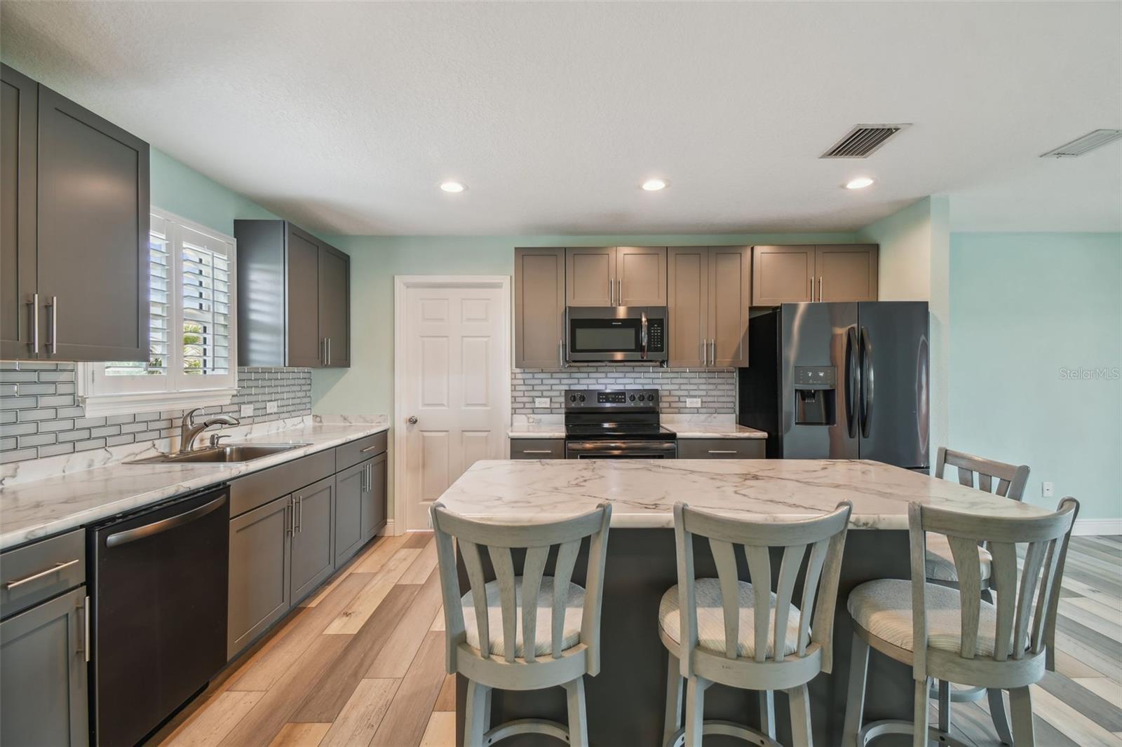 Image 8 of 39 For 3416 Fernleaf Drive
