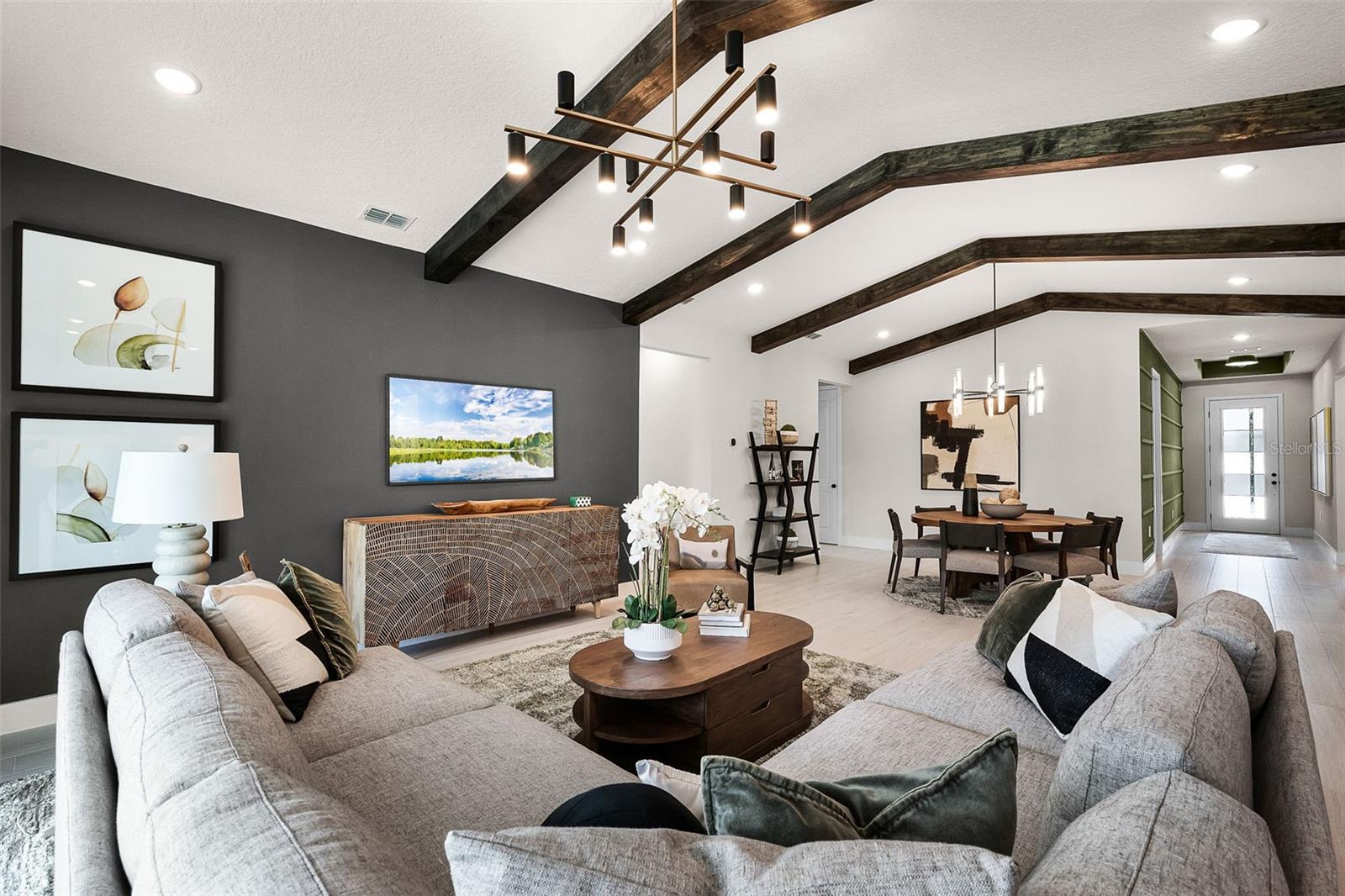 Image 5 of 9 For 818 Emerald Grove Drive