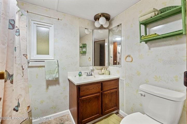 Image 14 of 32 For 7444 Moriah Avenue