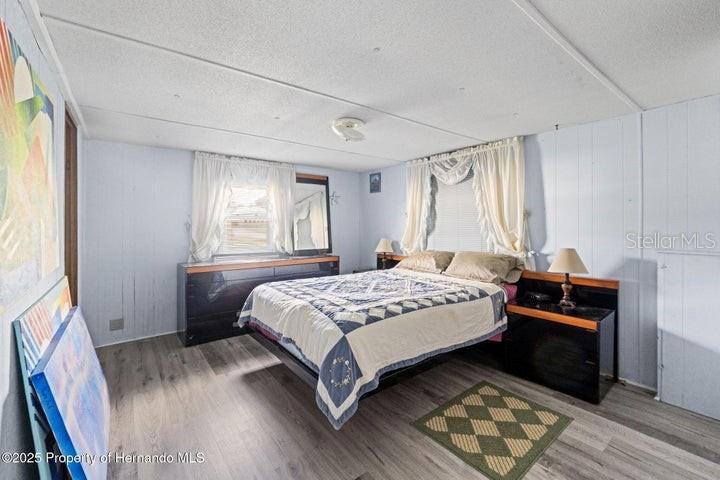 Image 16 of 32 For 7444 Moriah Avenue