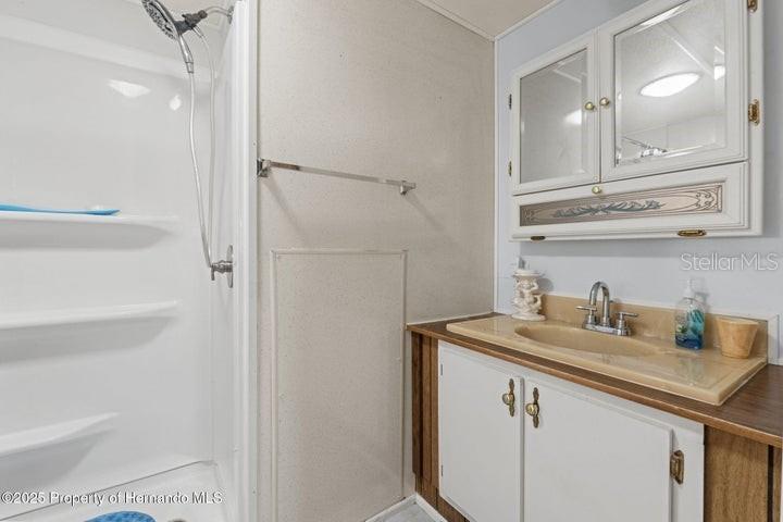 Image 19 of 32 For 7444 Moriah Avenue