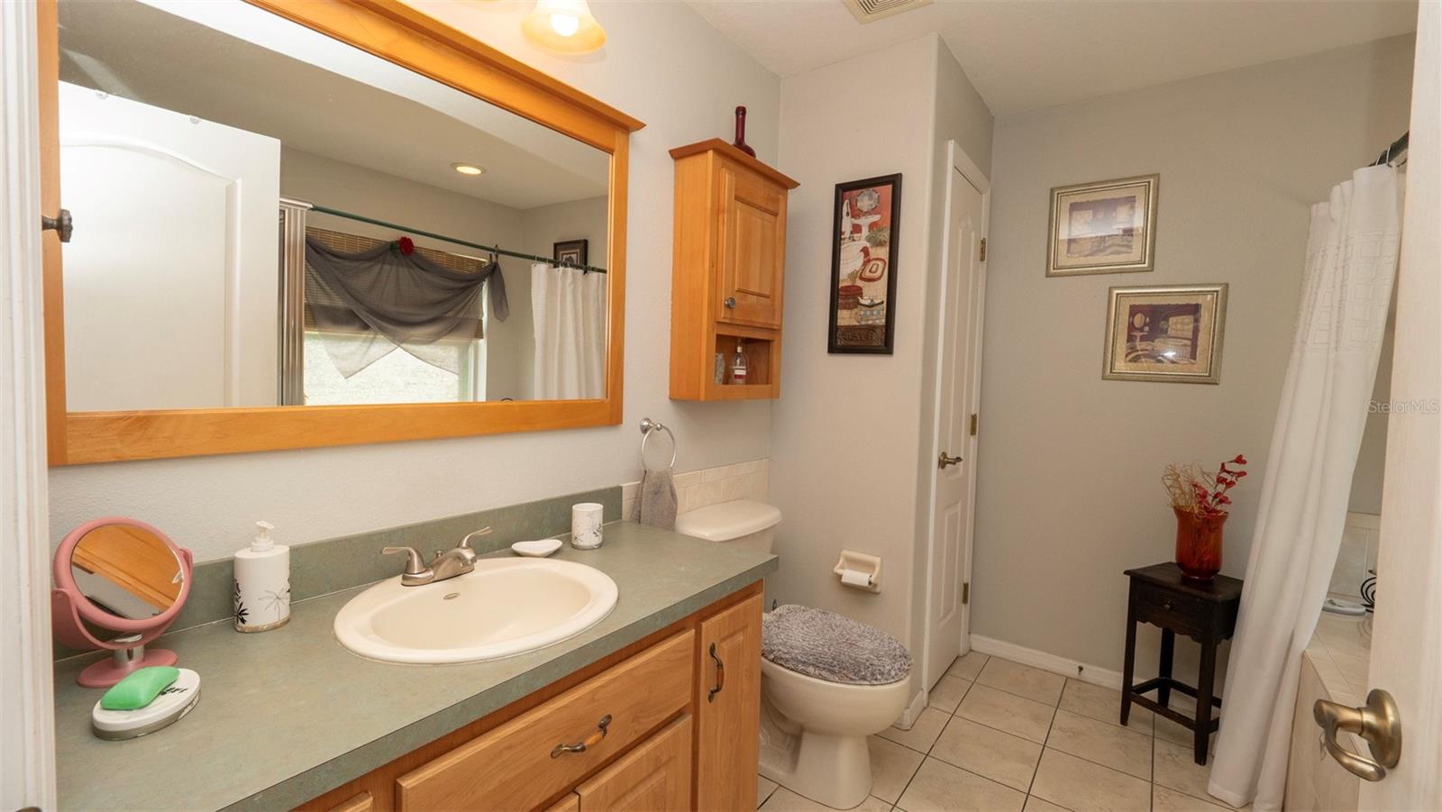 Image 19 of 44 For 17852 Fancy Lane