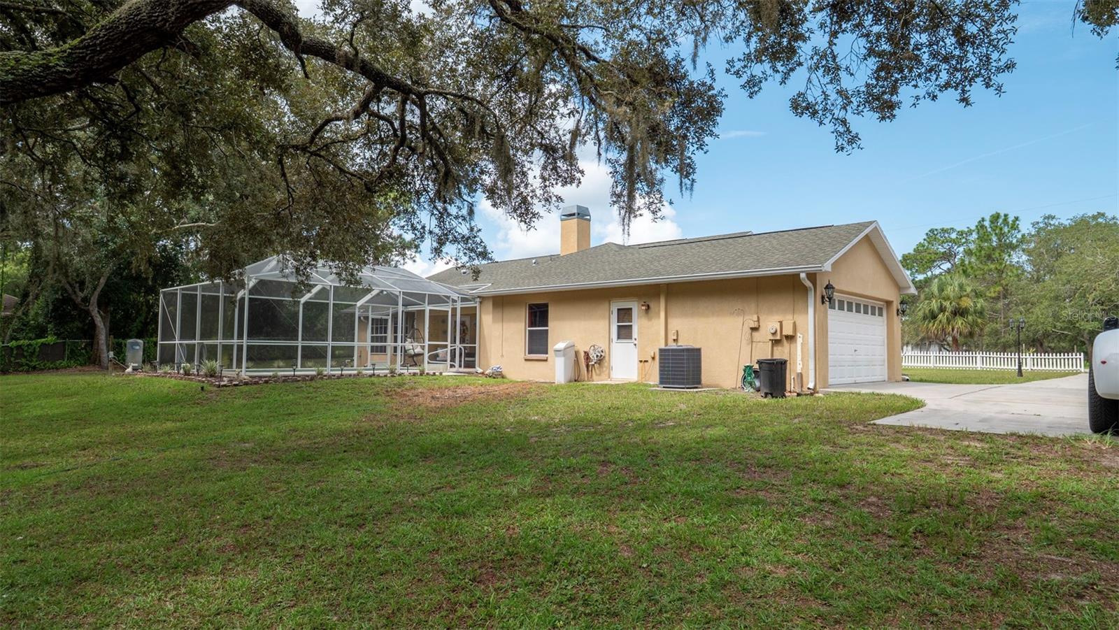 Image 40 of 44 For 17852 Fancy Lane