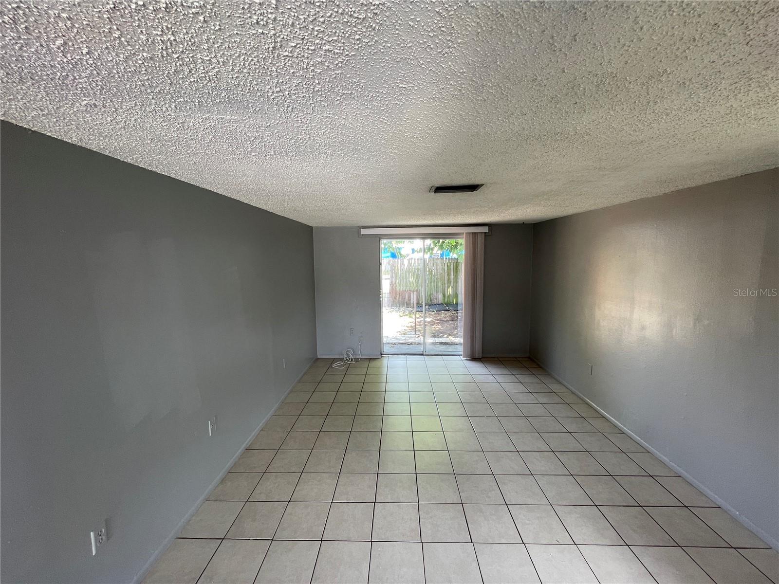 Image 7 of 18 For 4136 Shoreline Drive