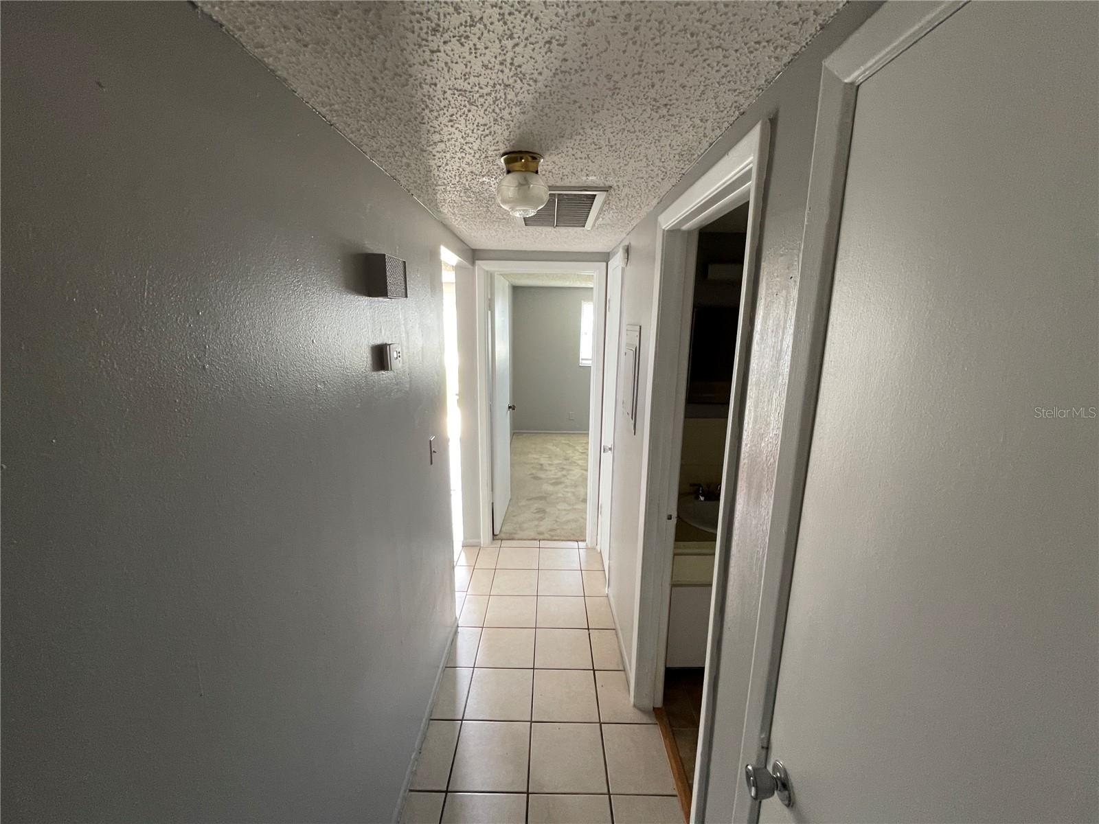 Image 8 of 18 For 4136 Shoreline Drive