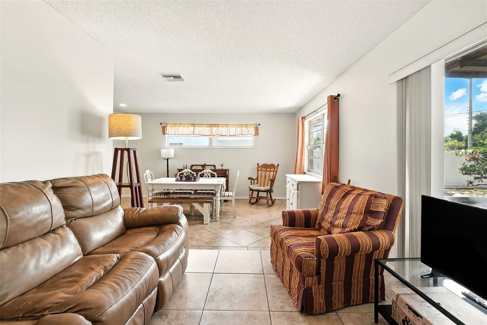 Image 19 of 35 For 6135 Hardrock Circle
