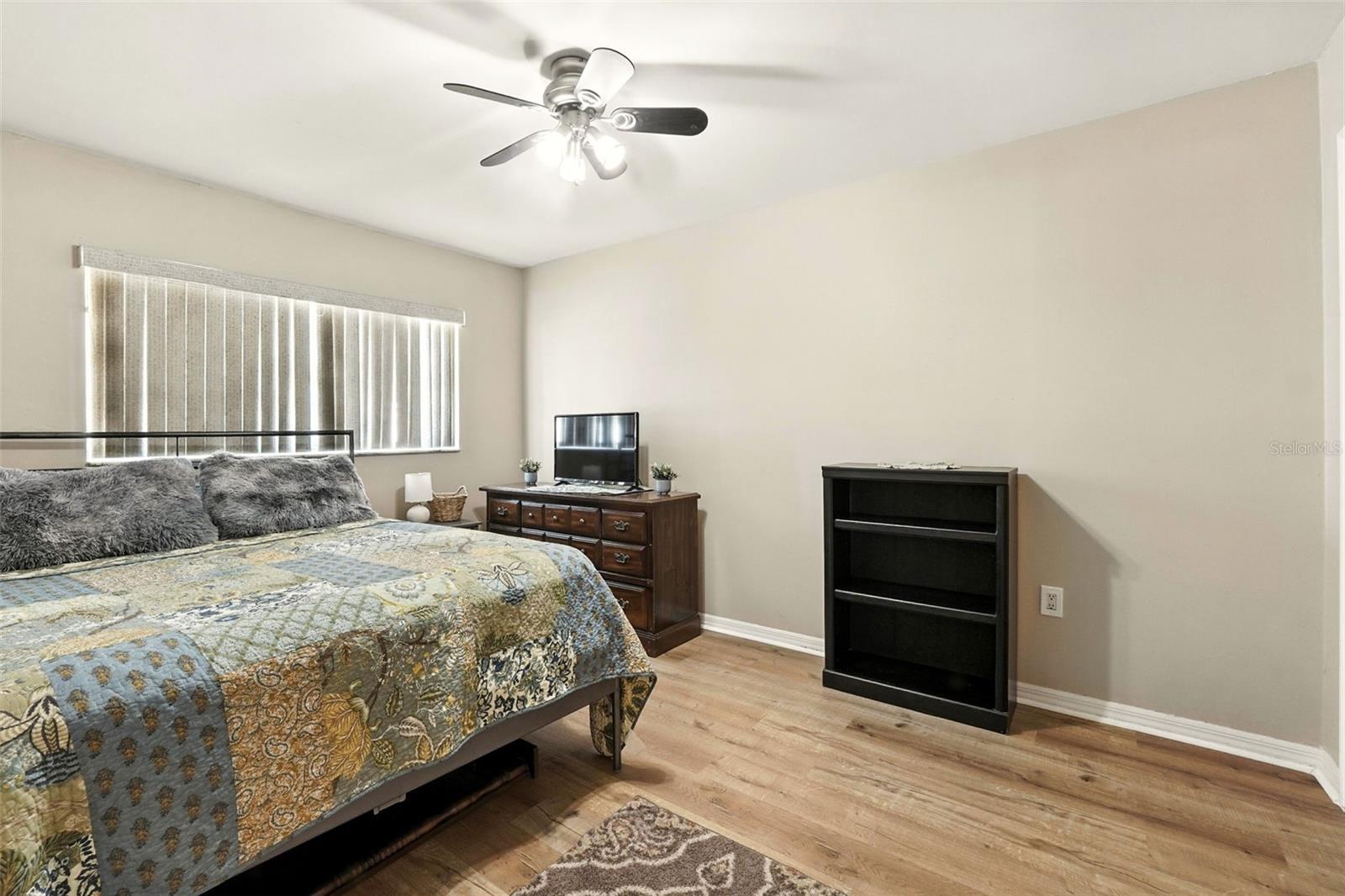 Image 24 of 35 For 6135 Hardrock Circle