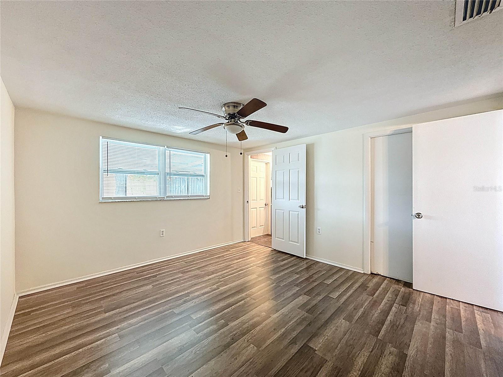 Image 16 of 31 For 9836 Lakeside Lane