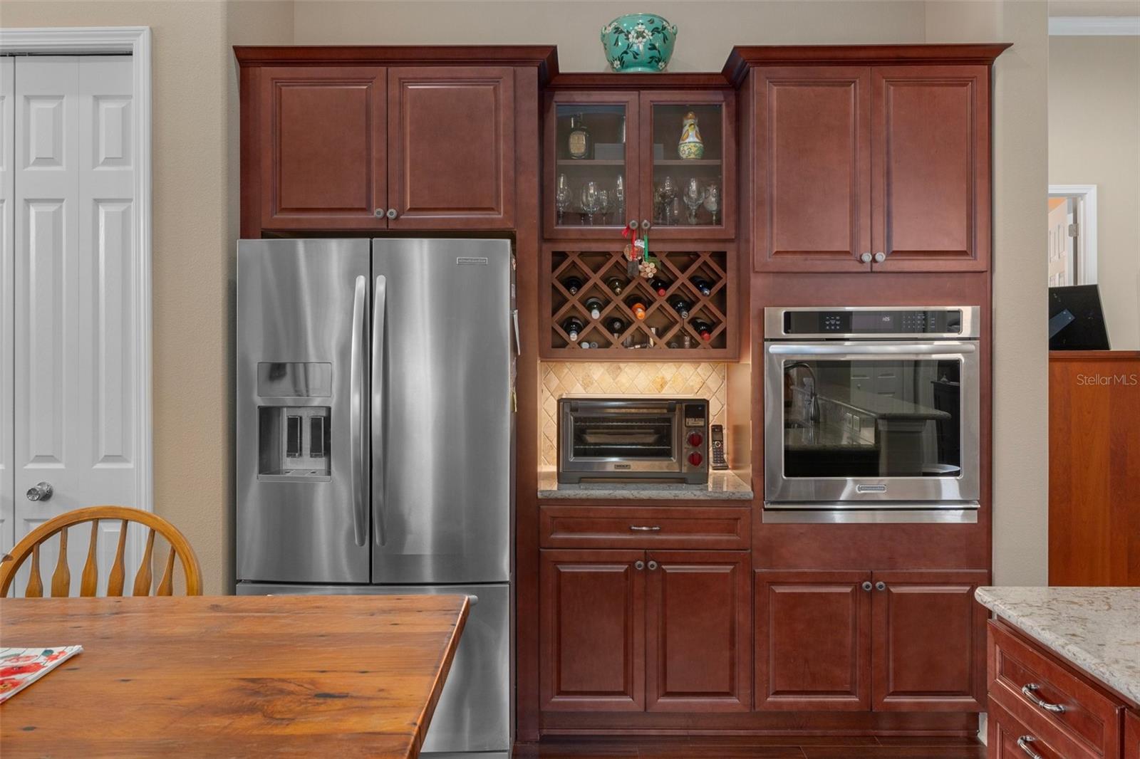 Listing photo id 13 for 1576 Eagle Ridge Path