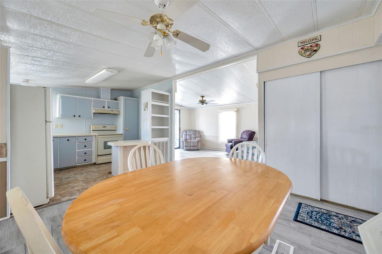 Image 23 of 90 For 16131 Brookridge Boulevard