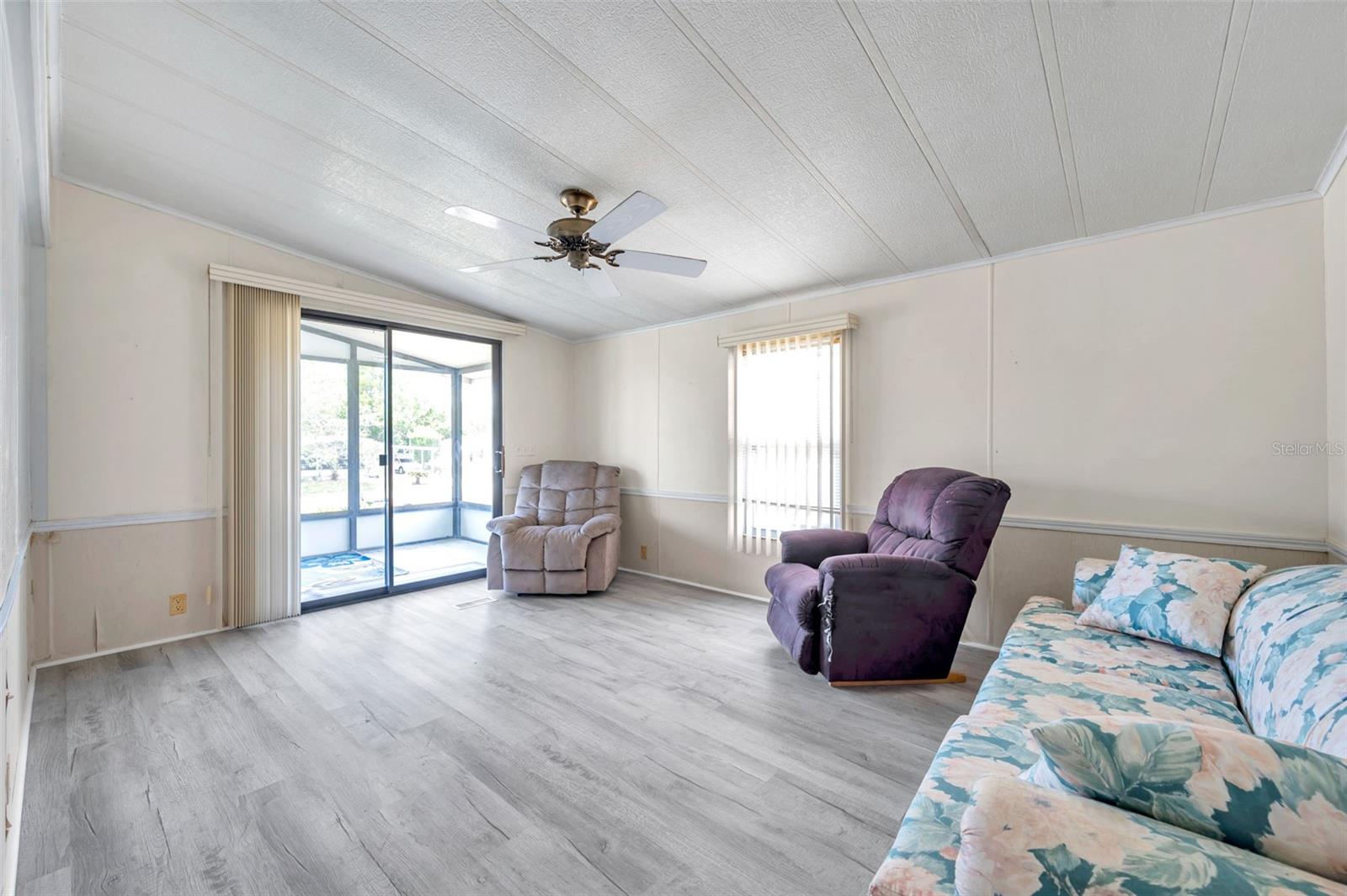 Image 31 of 90 For 16131 Brookridge Boulevard