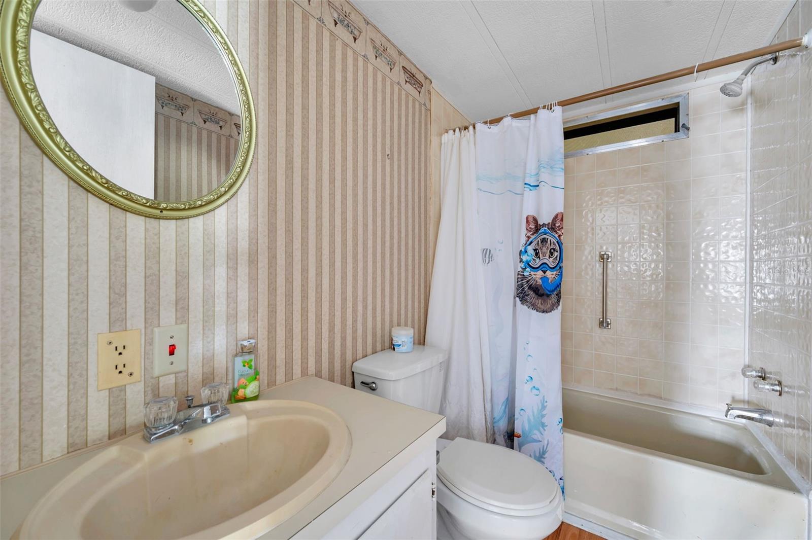 Image 47 of 90 For 16131 Brookridge Boulevard