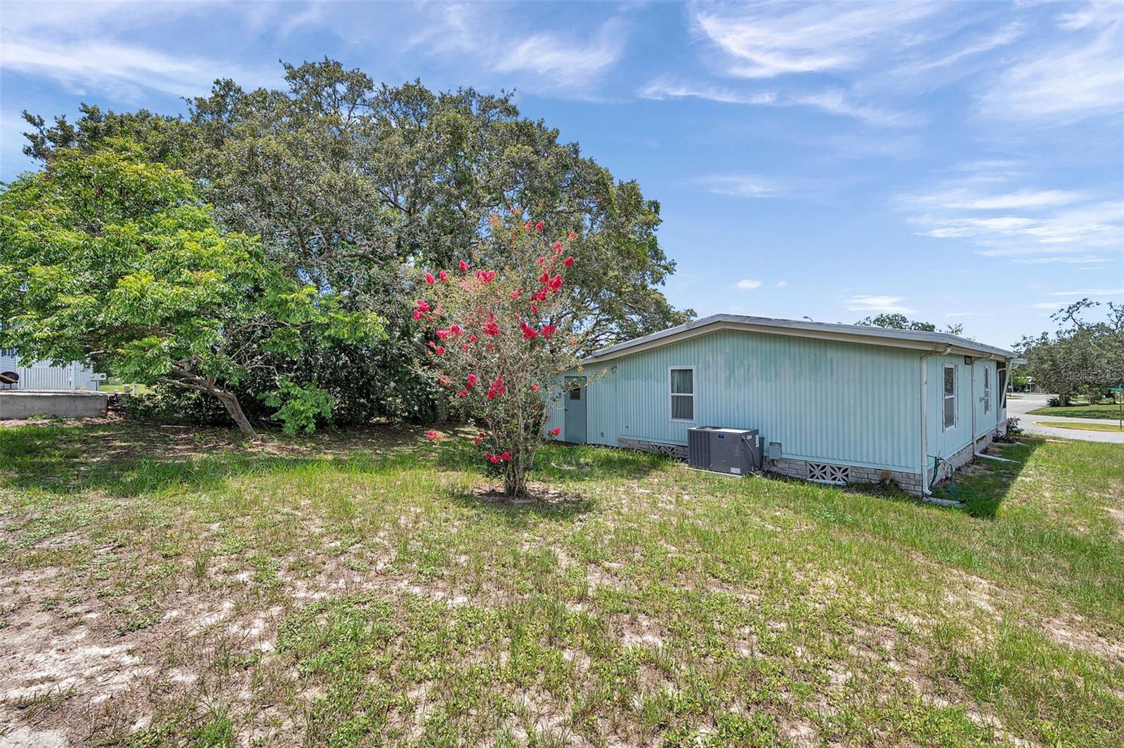 Image 55 of 90 For 16131 Brookridge Boulevard