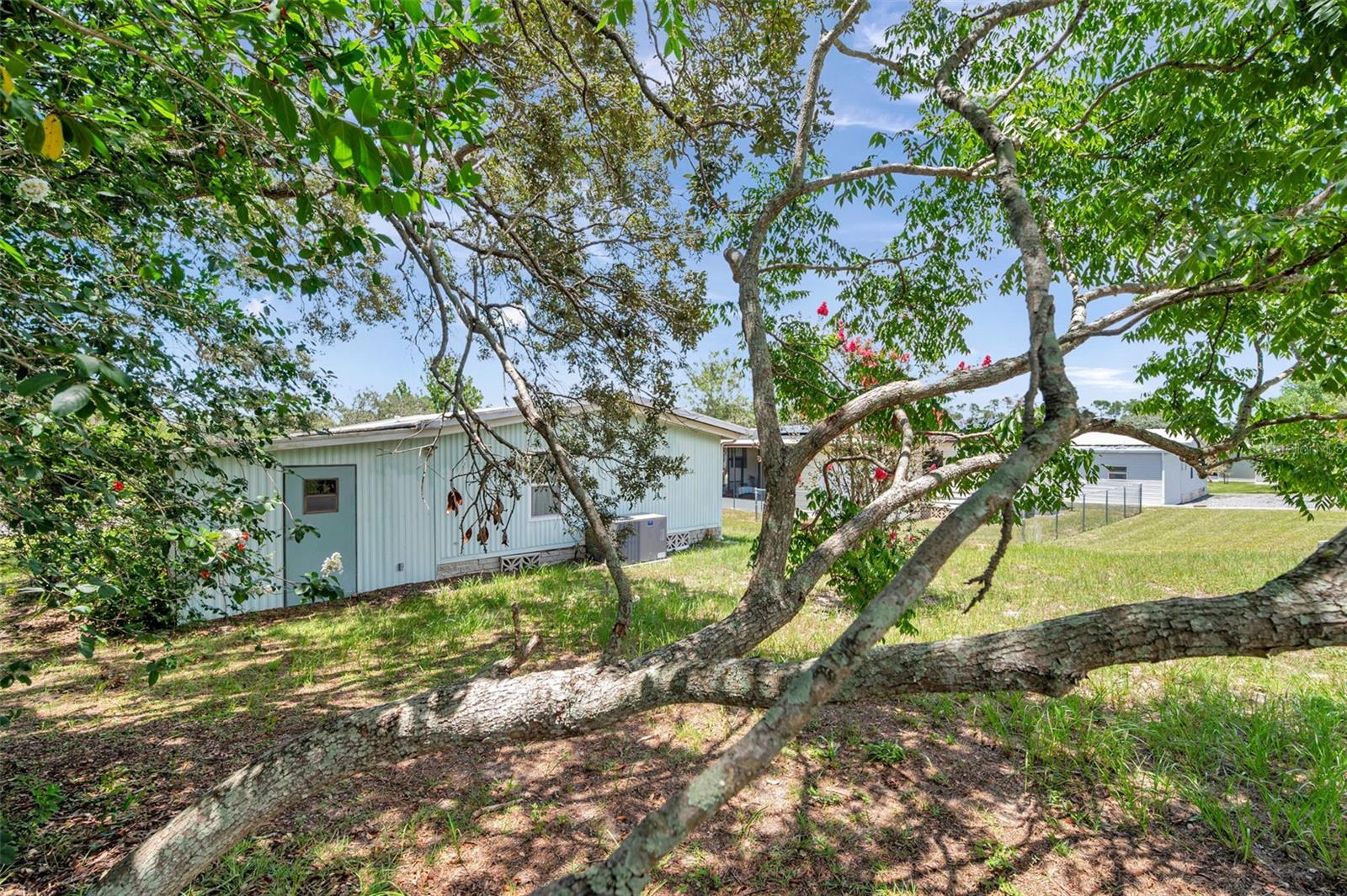 Image 58 of 90 For 16131 Brookridge Boulevard