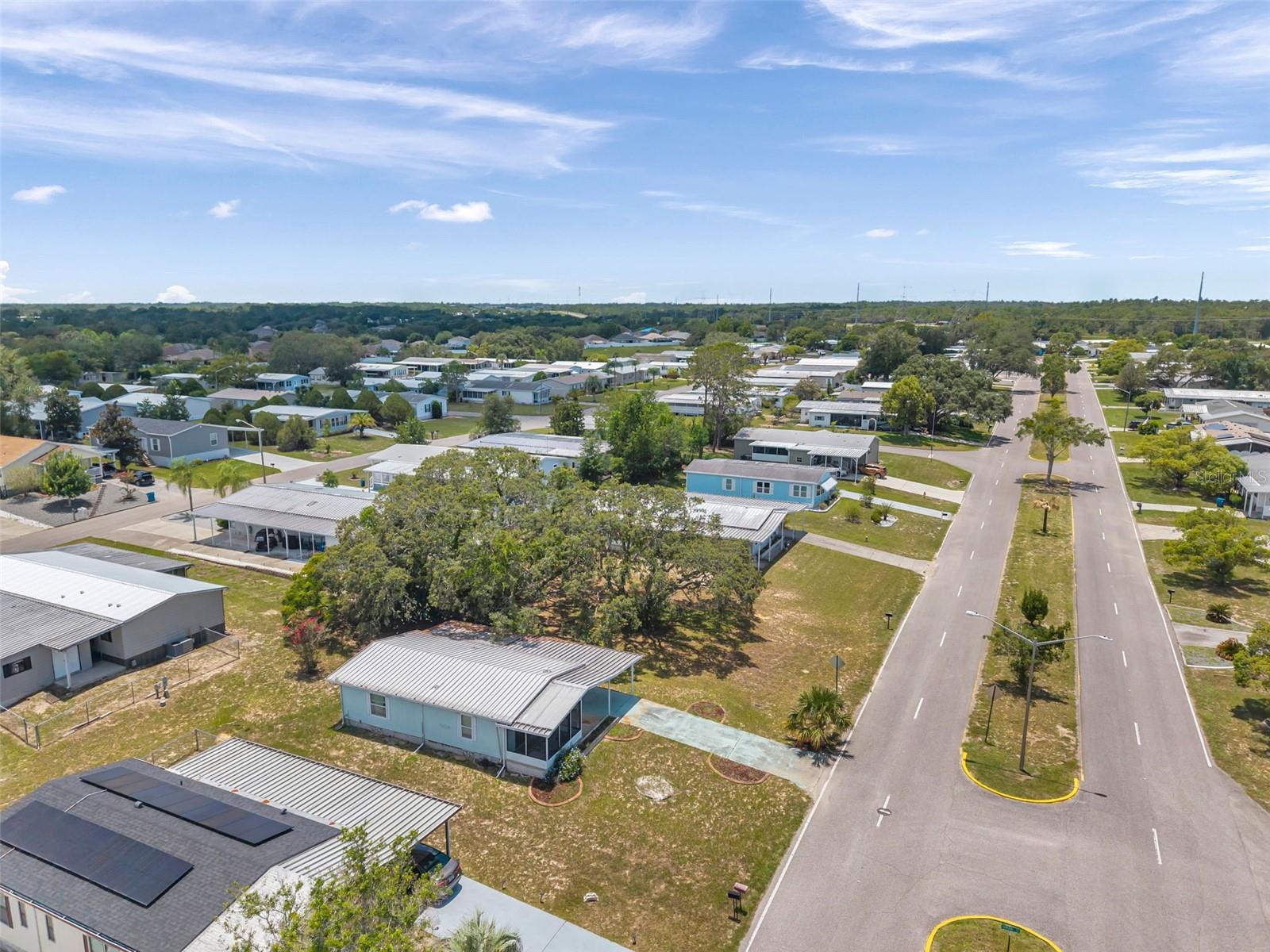 Image 60 of 90 For 16131 Brookridge Boulevard