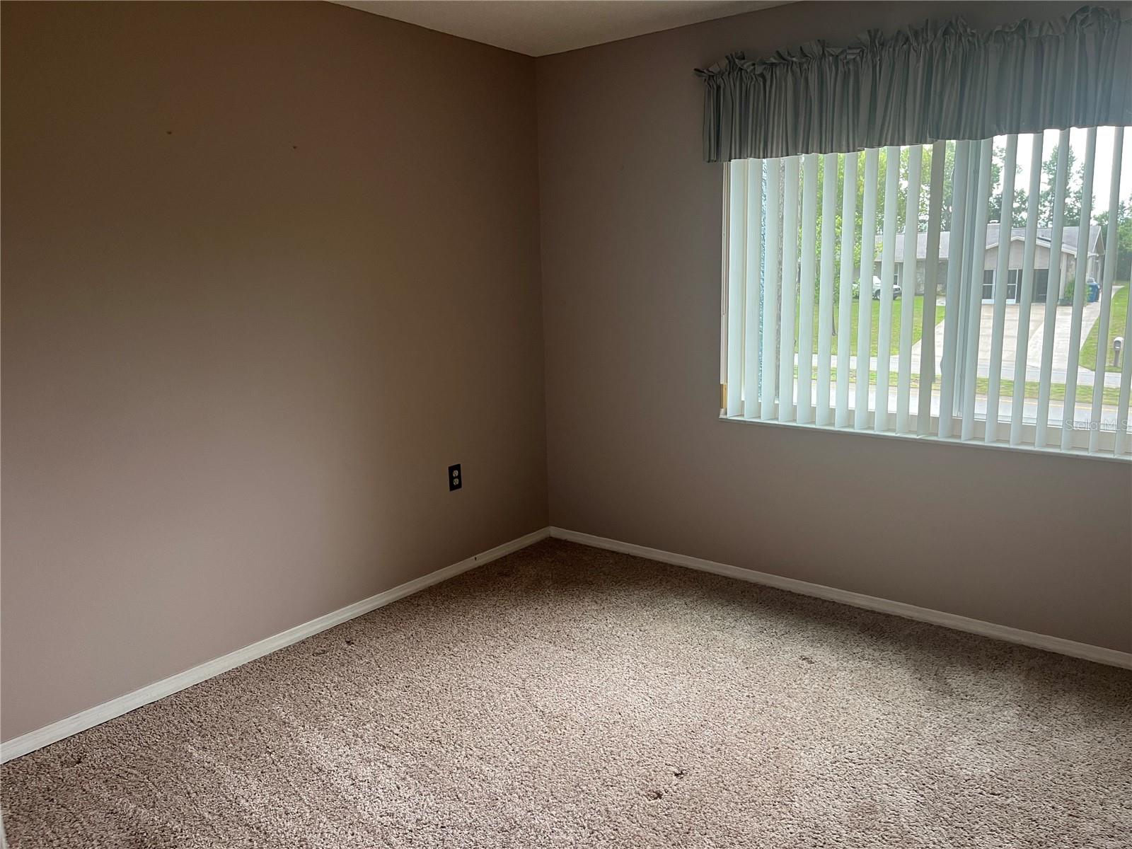 Image 25 of 37 For 7602 St Andrews Boulevard 7596-c