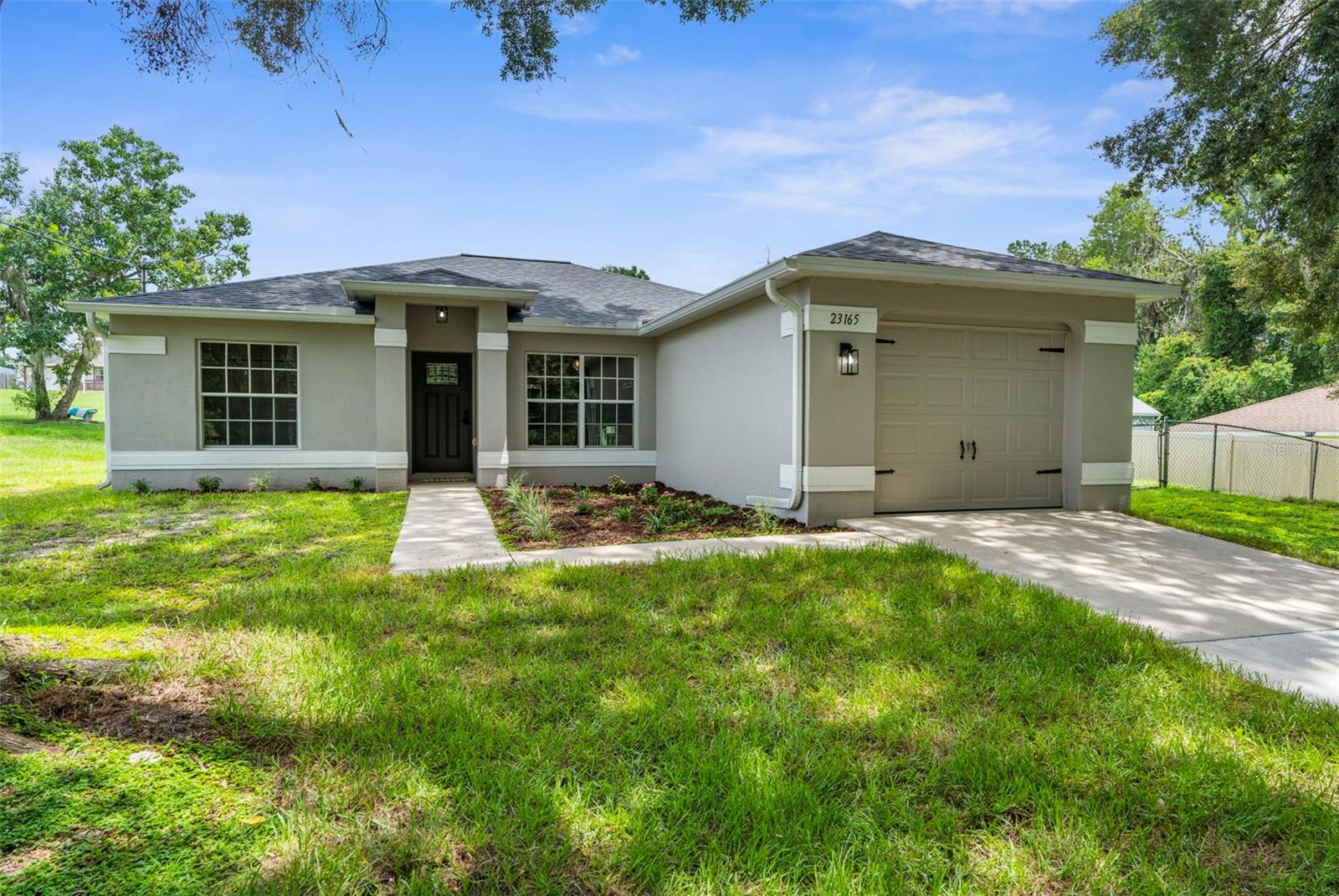 Image 4 of 33 For 23165 Foreside Avenue