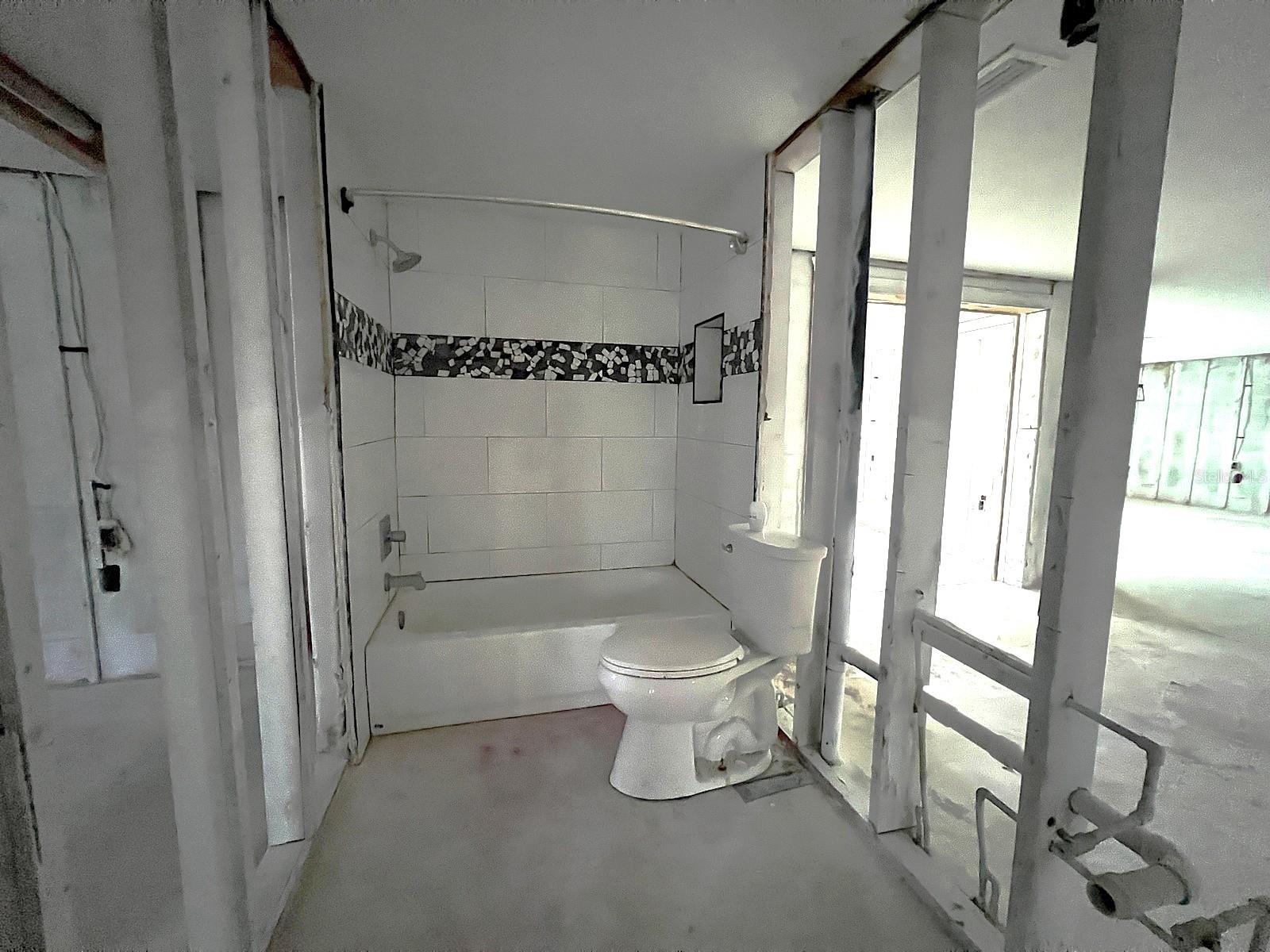 Listing photo id 19 for 5435 Quist Drive