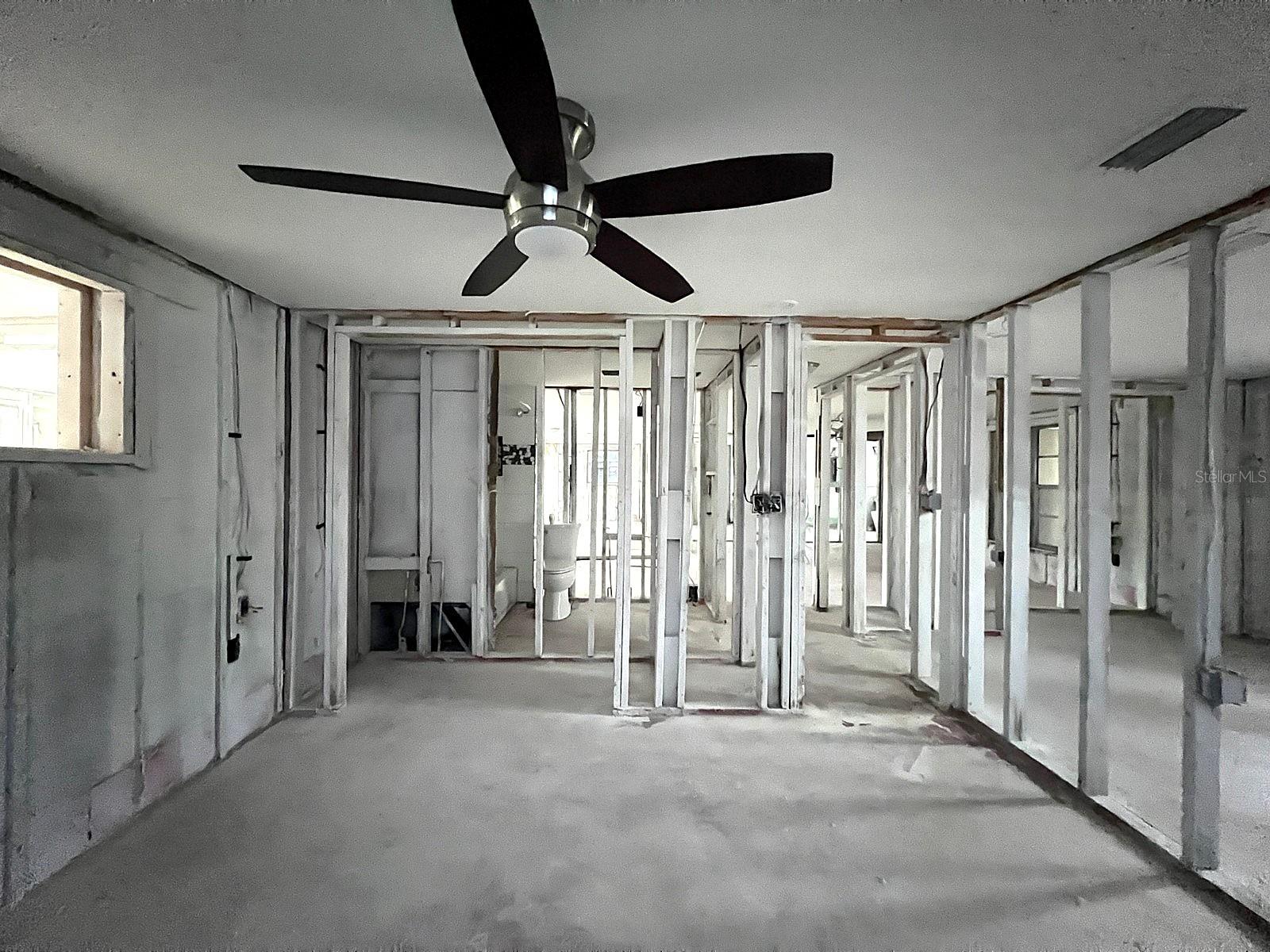 Listing photo id 21 for 5435 Quist Drive