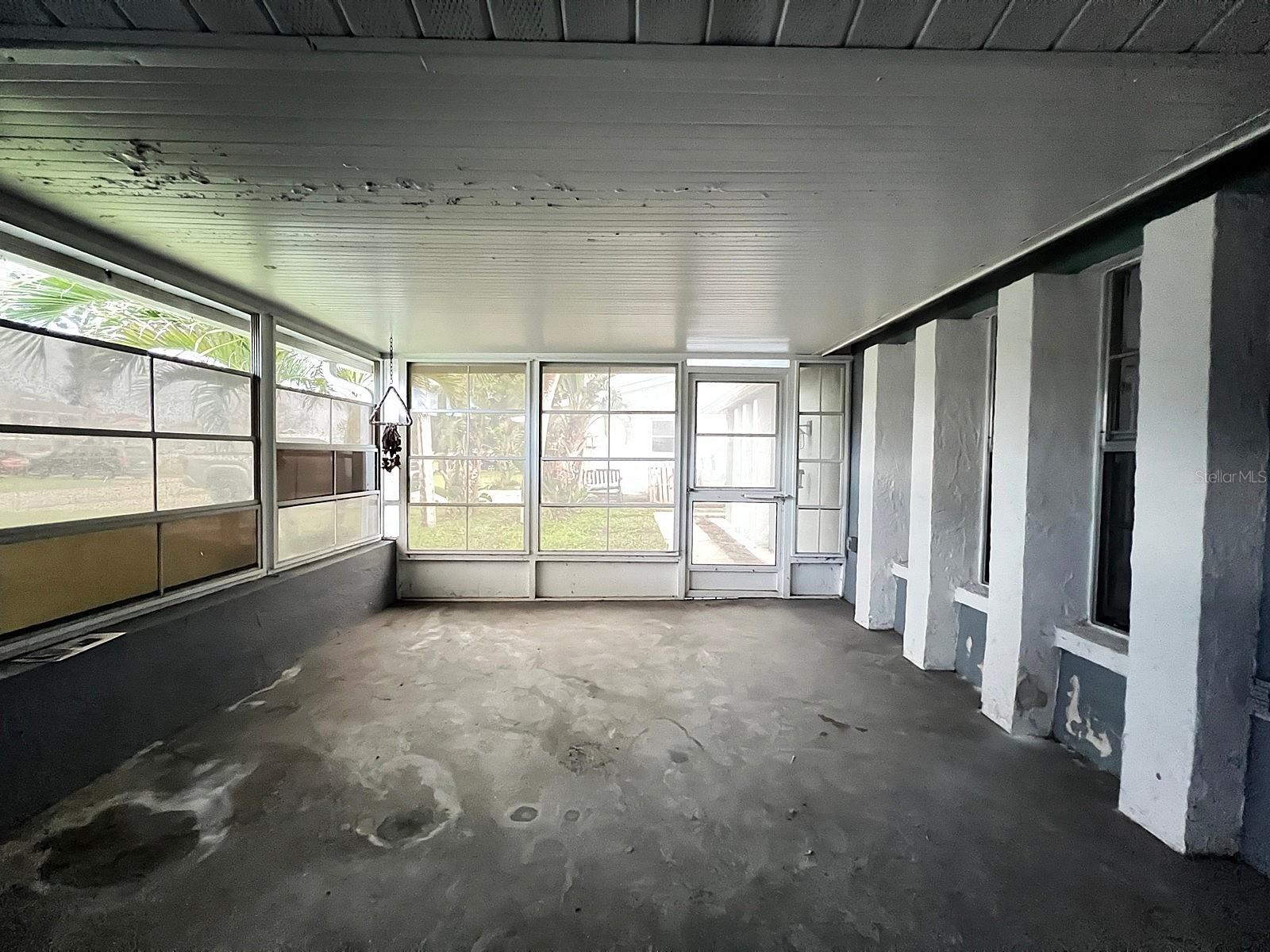 Listing photo id 26 for 5435 Quist Drive