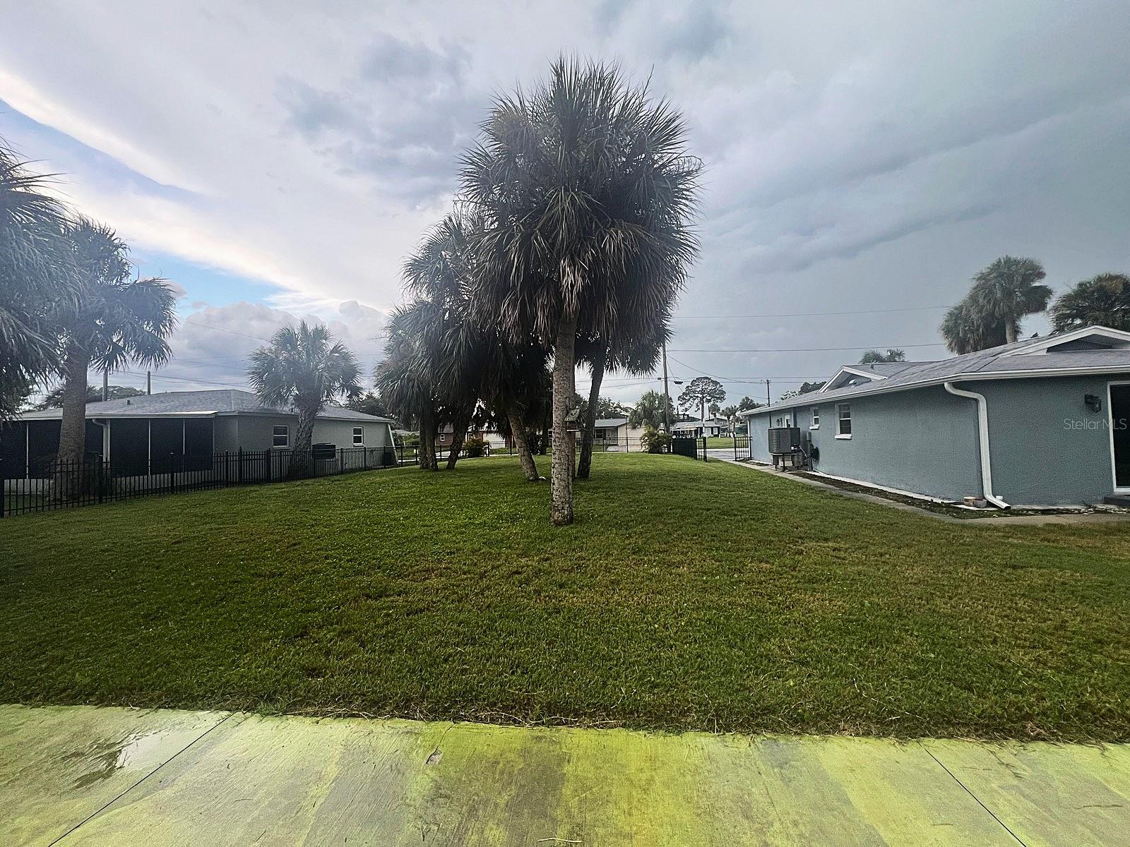 Listing photo id 36 for 5435 Quist Drive