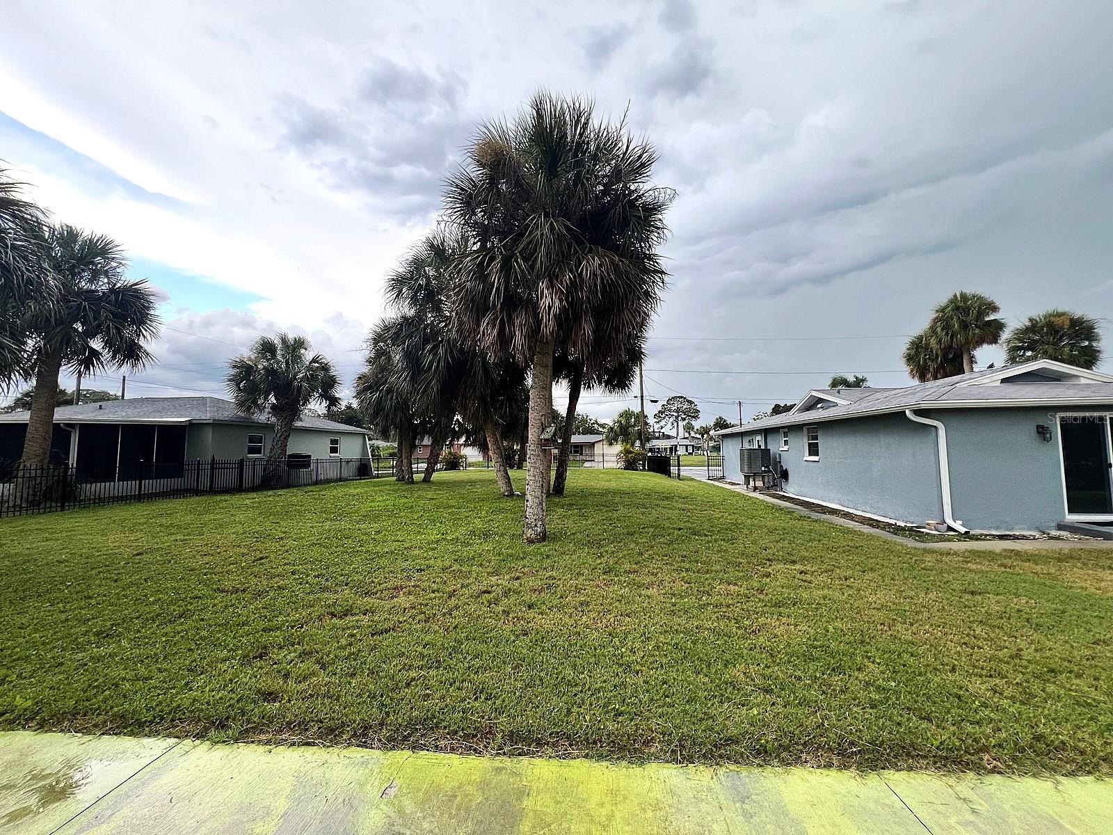 Listing photo id 37 for 5435 Quist Drive