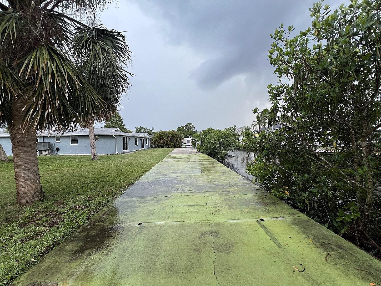 Listing photo id 39 for 5435 Quist Drive
