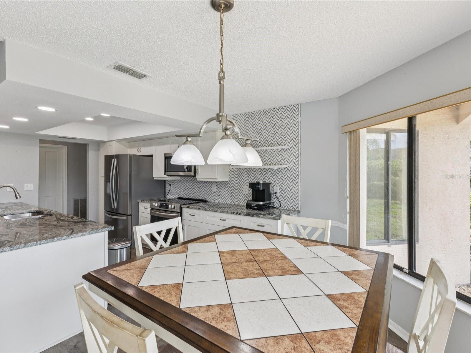 Image 20 of 54 For 8110 Winding Oak Lane