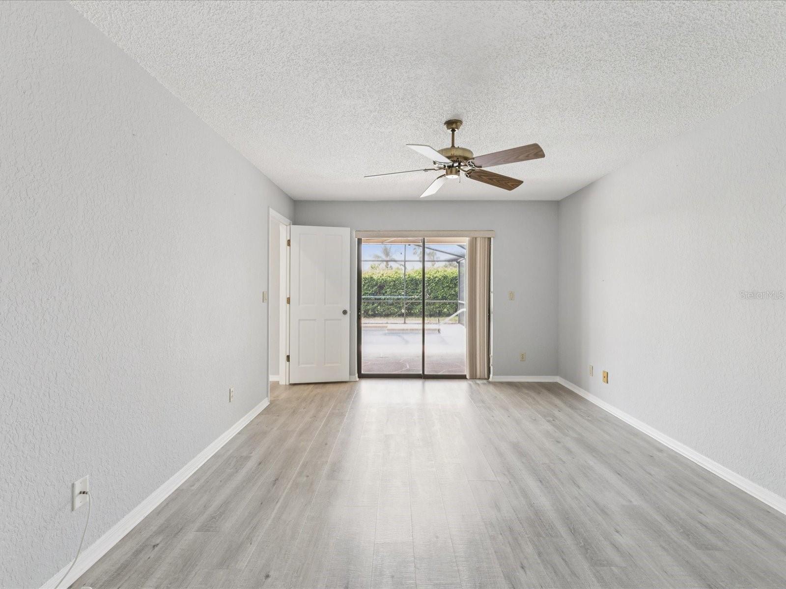 Image 21 of 54 For 8110 Winding Oak Lane