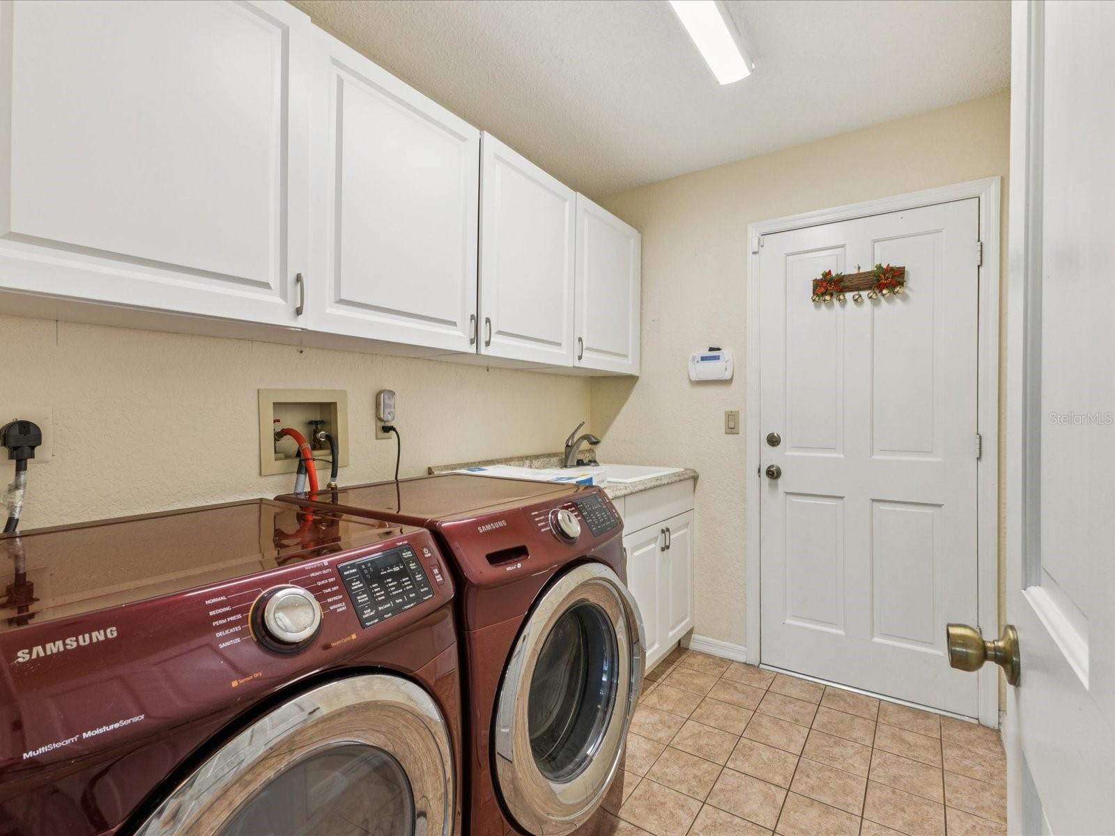 Image 28 of 54 For 8110 Winding Oak Lane