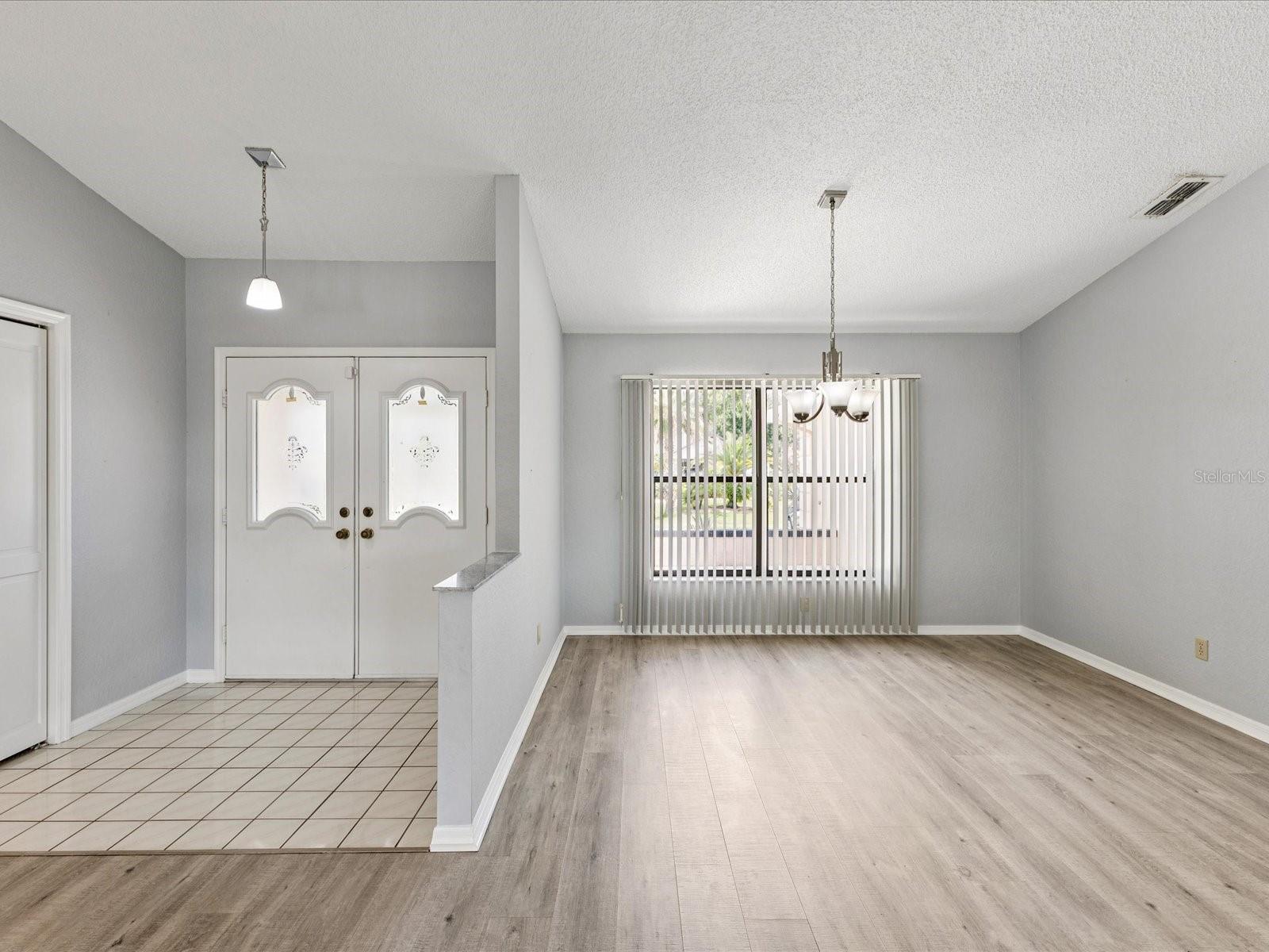 Image 6 of 54 For 8110 Winding Oak Lane