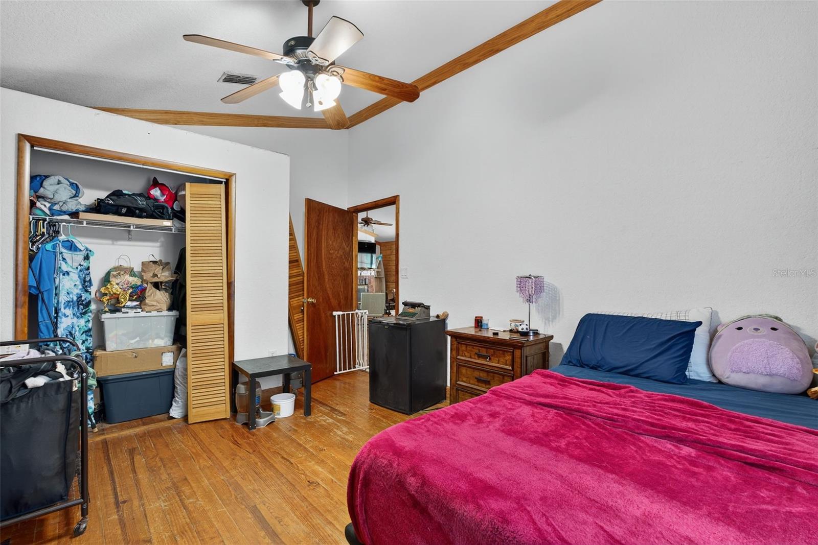 Listing photo id 22 for 10319 Chip Lane