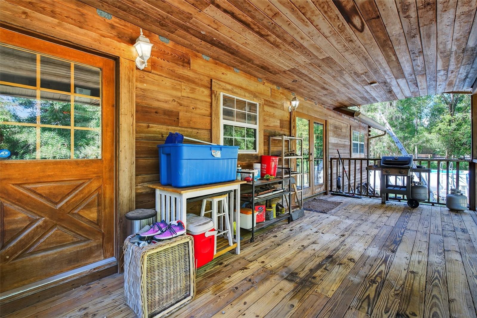 Listing photo id 30 for 10319 Chip Lane