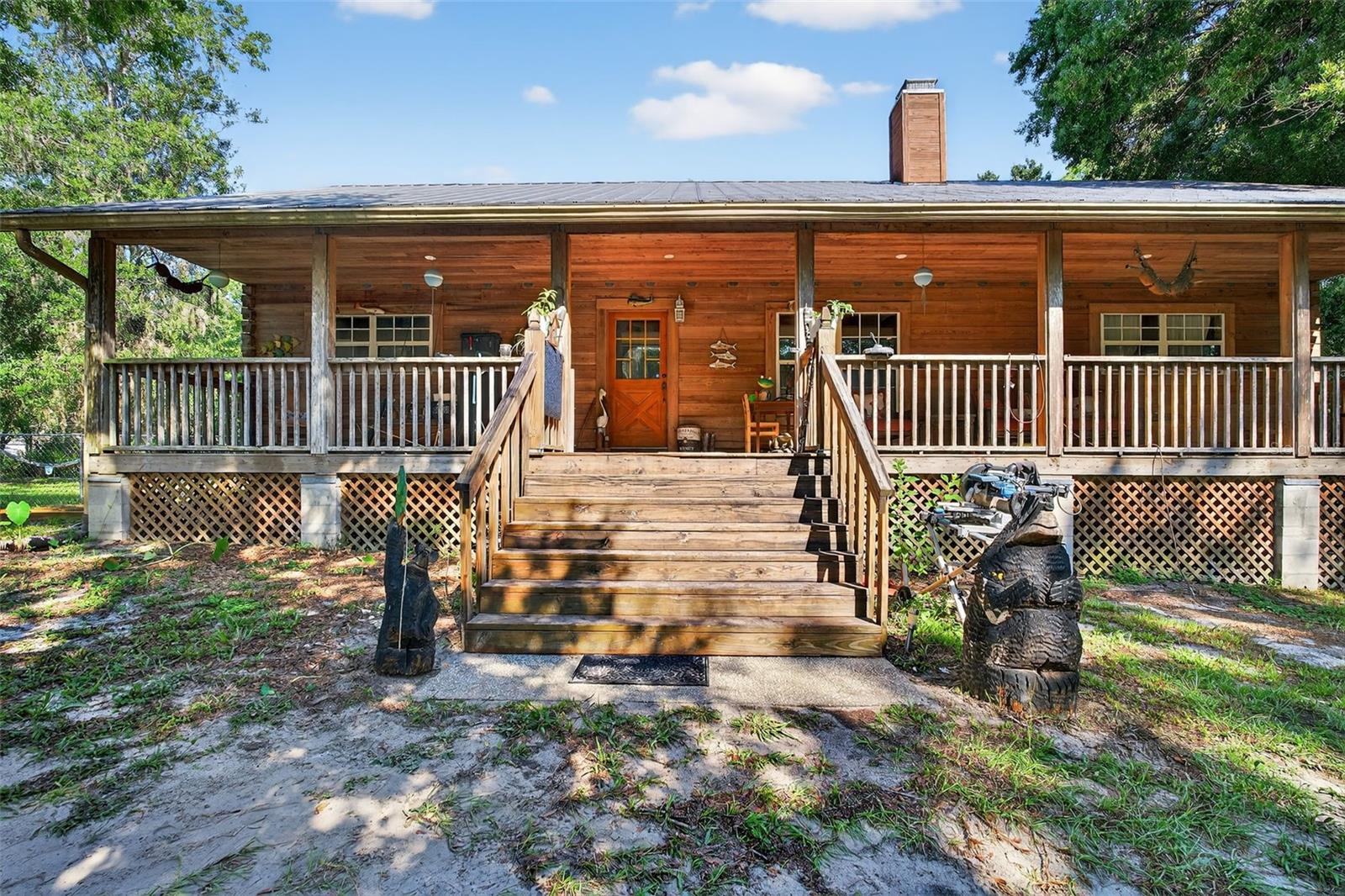 Listing photo id 2 for 10319 Chip Lane