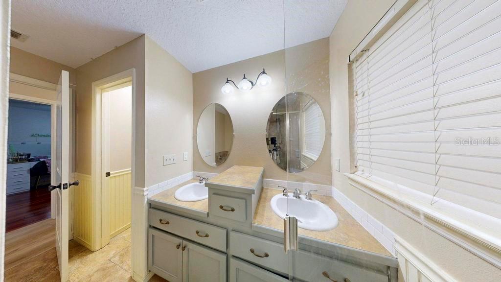 Image 36 of 94 For 9135 Mazette Road