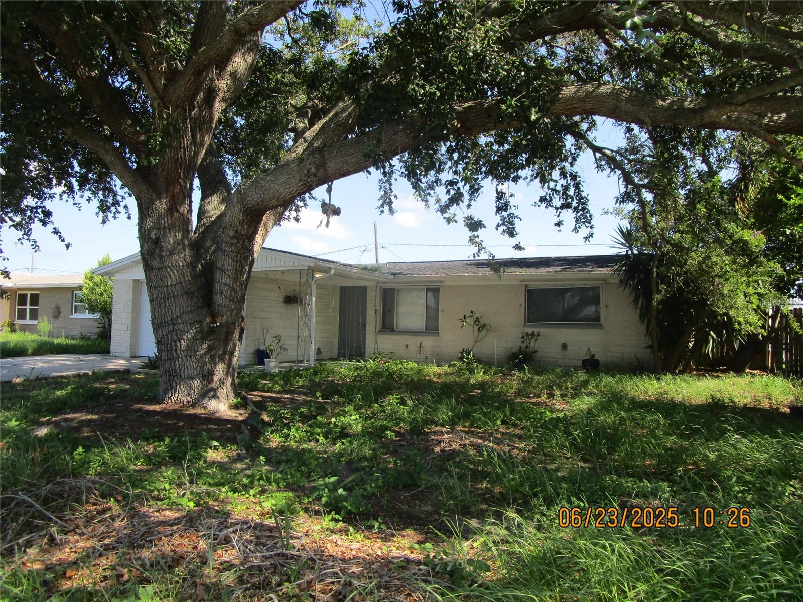 Image 2 of 9 For 3911 Redwood Drive