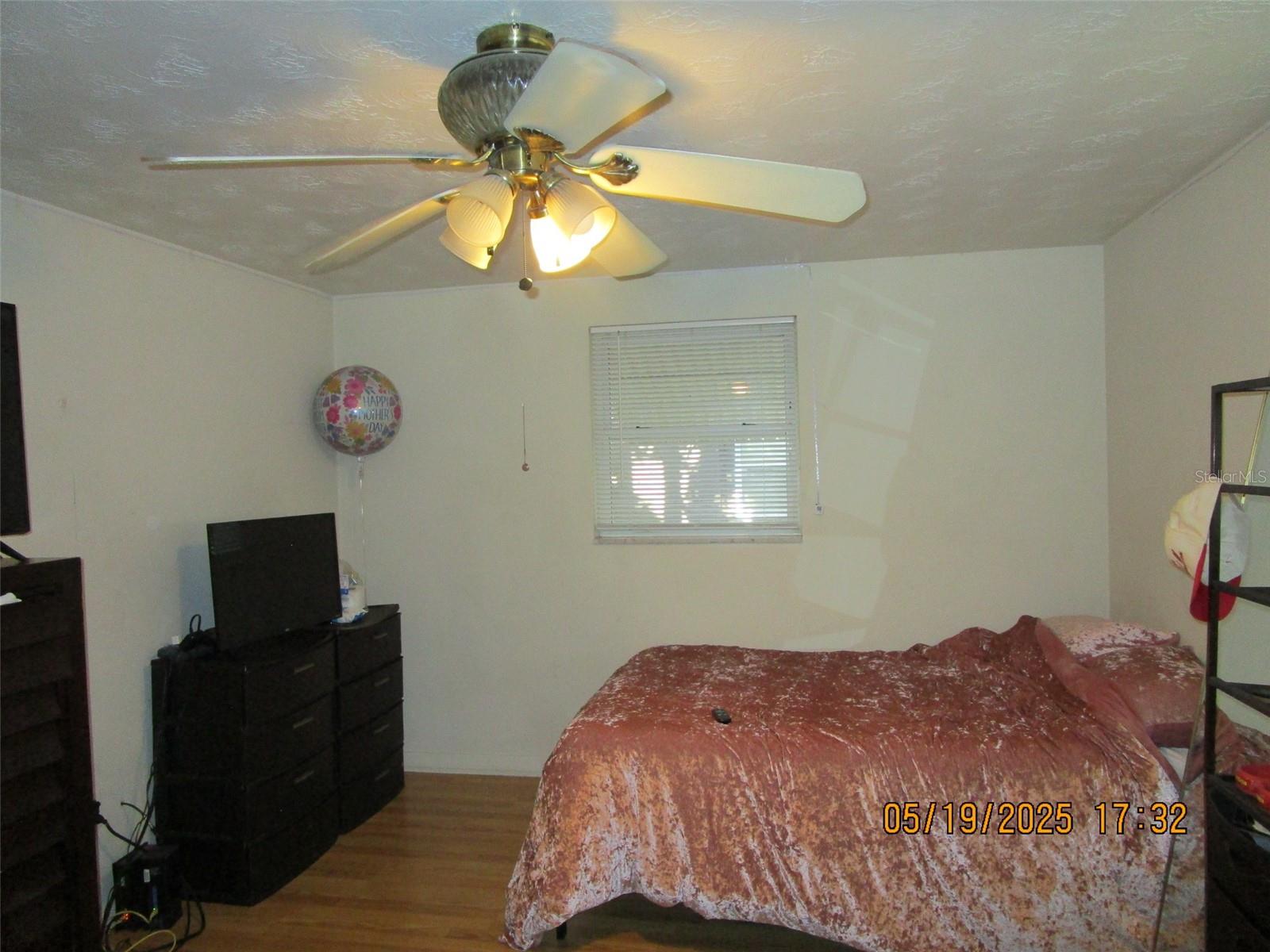 Image 8 of 9 For 3911 Redwood Drive