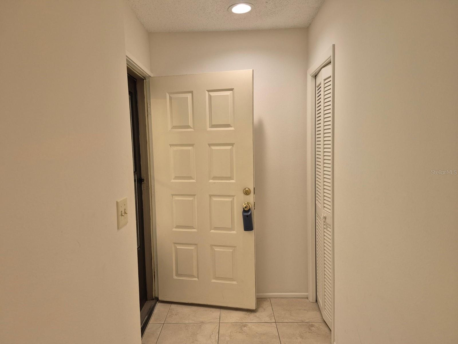 Image 3 of 31 For 1306 Golfview Drive 1306
