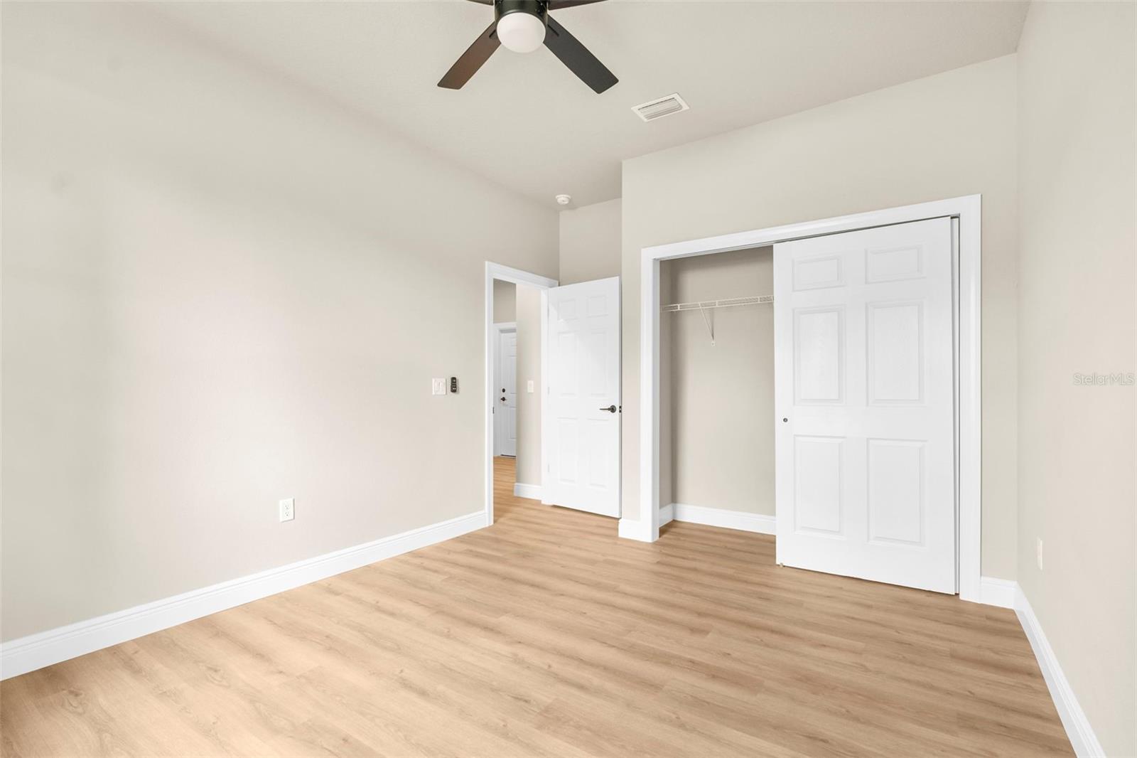 Image 19 of 47 For 17420 Macassar Road
