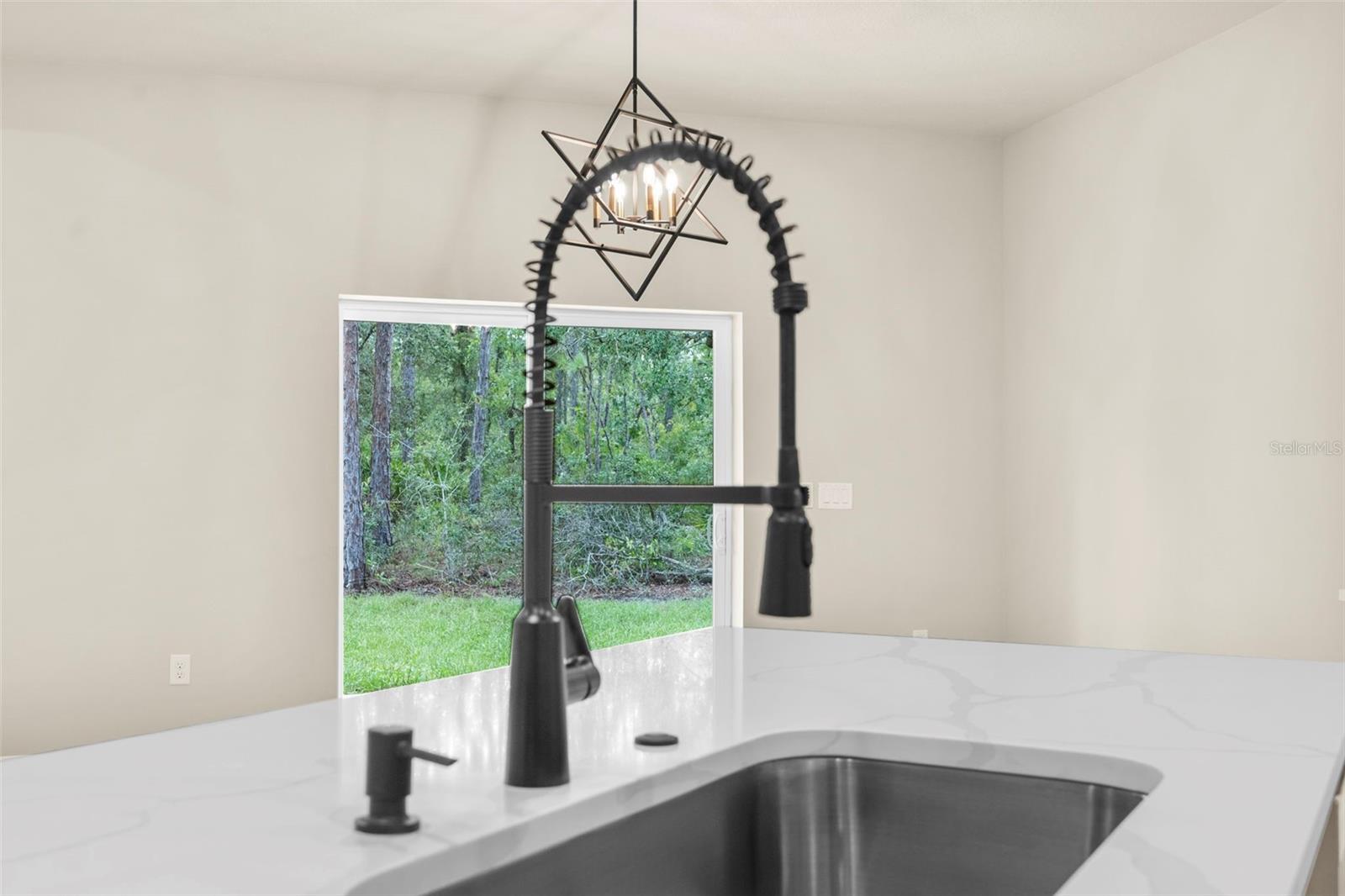 Image 33 of 47 For 17420 Macassar Road